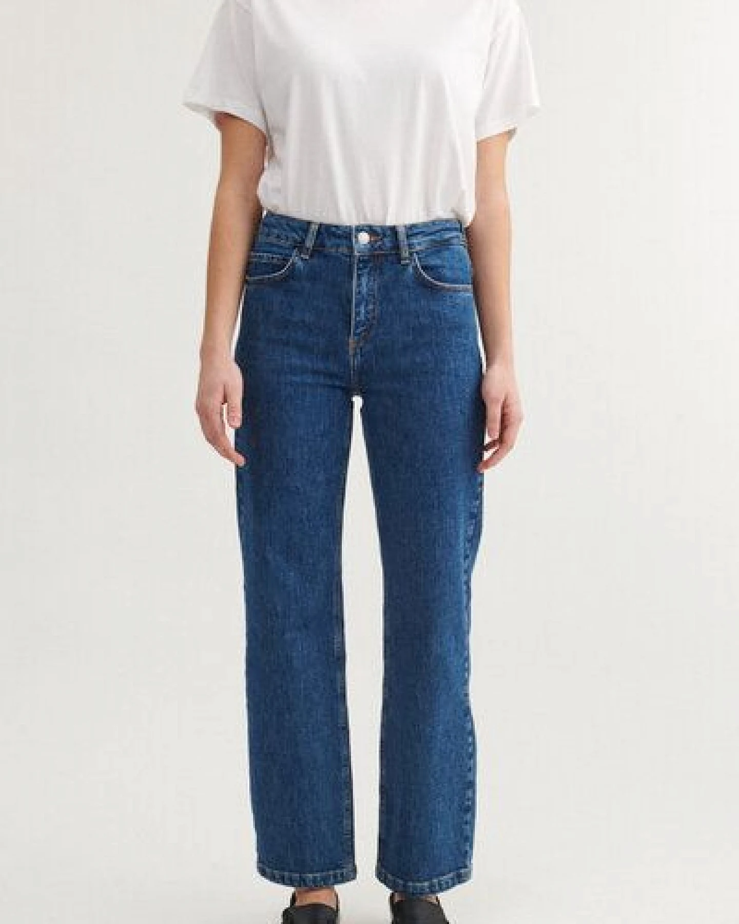 Basic Apparel Mom-Fit Jeans ELISA aus Bio-Baumwolle V2 – Ansicht 2