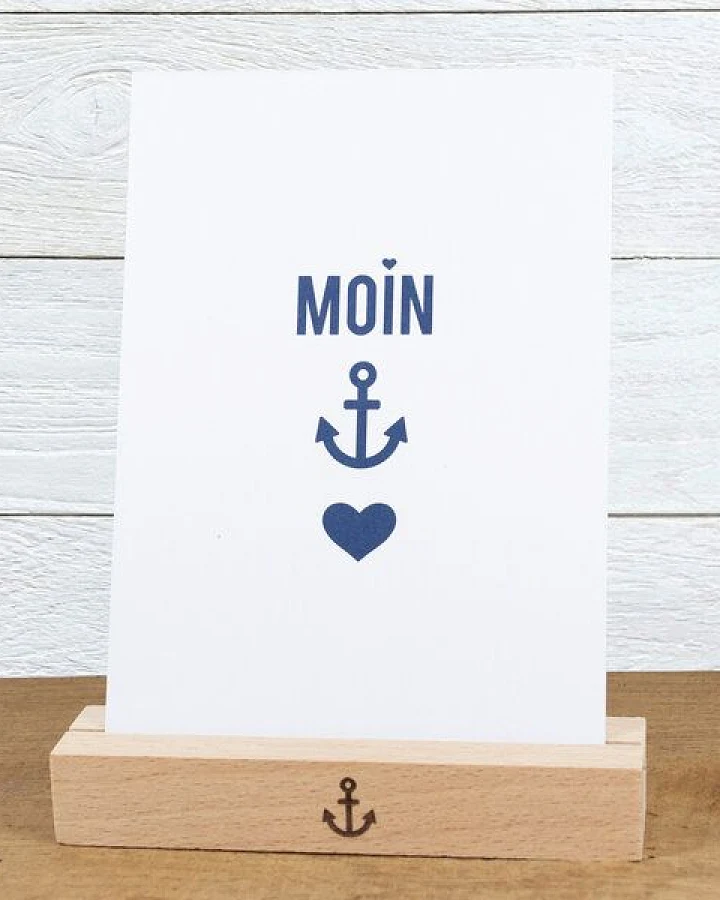 Bow & Hummingbird Maritime Postkarte "Moin-Anker-Herz" aus Recyclingpapier