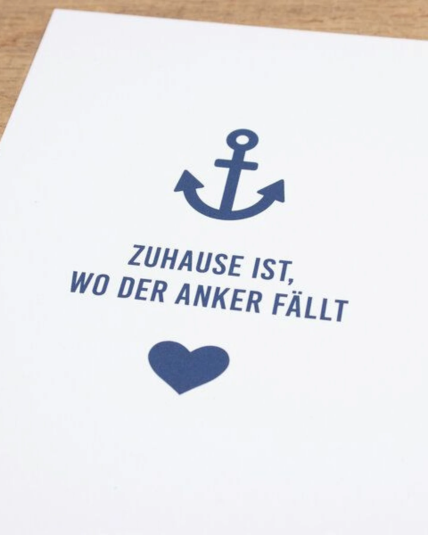 Bow & Hummingbird Maritime Postkarte "Zuhause ist, wo der Anker fällt" aus Recyclingpapier – Ansicht 2