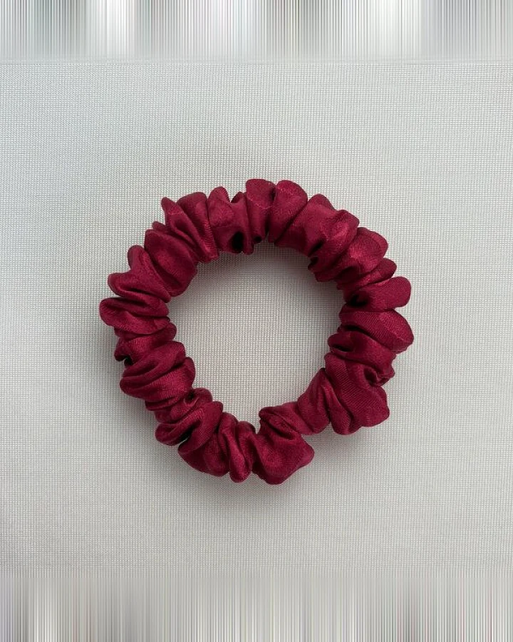 NOE Mini Scrunchie aus nachhaltiger Seide