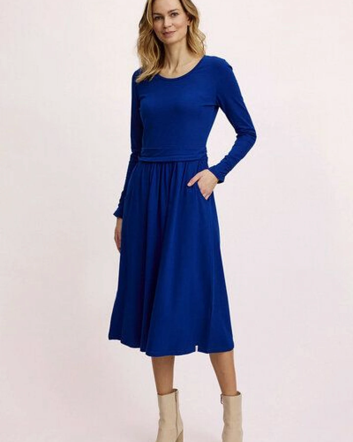 TRANQUILLO Tailliertes Jersey-Kleid (W25E10) – Ansicht 2