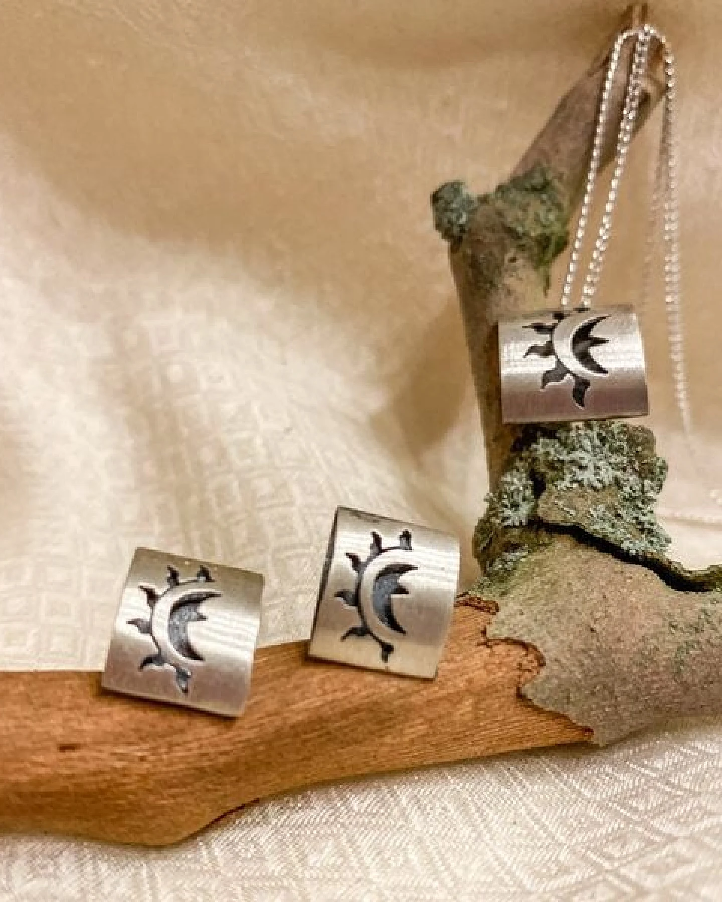 pakilia Silber Ohrringe Sonne Fair-Trade und handmade – Ansicht 2