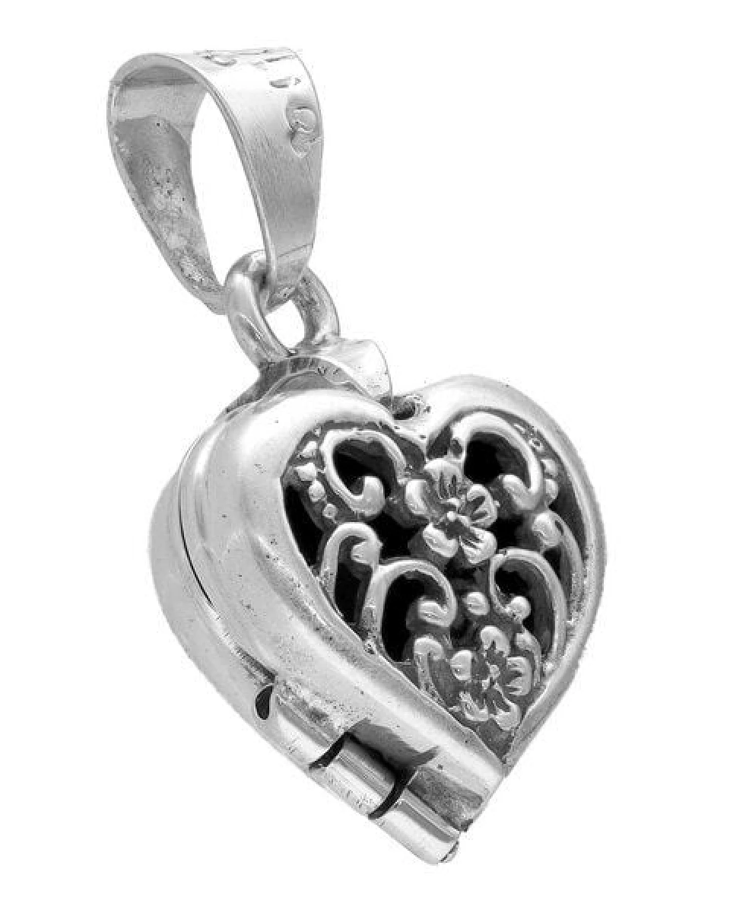pakilia Silber Kette Herz Medaillon Fair-Trade und handmade – Ansicht 4
