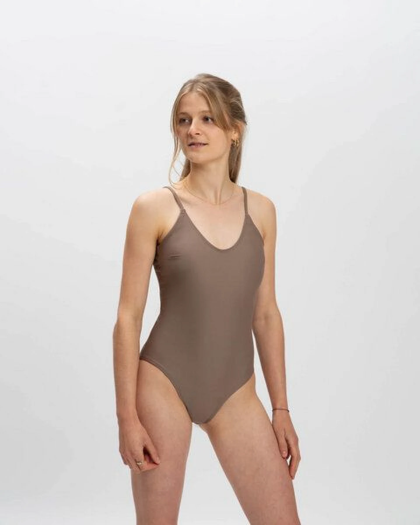 Matona Badeanzug aus Econyl für Frauen / V-Neck Bathing Suit – Ansicht 3