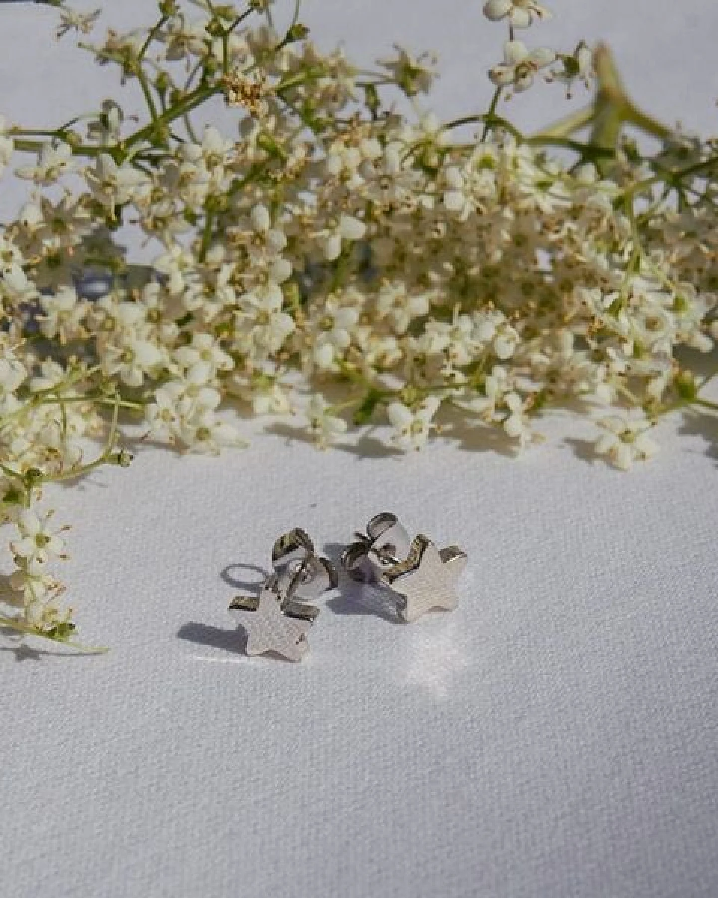 pakilia Silber Ohrstecker Stern zart Fair-Trade und handmade – Ansicht 4