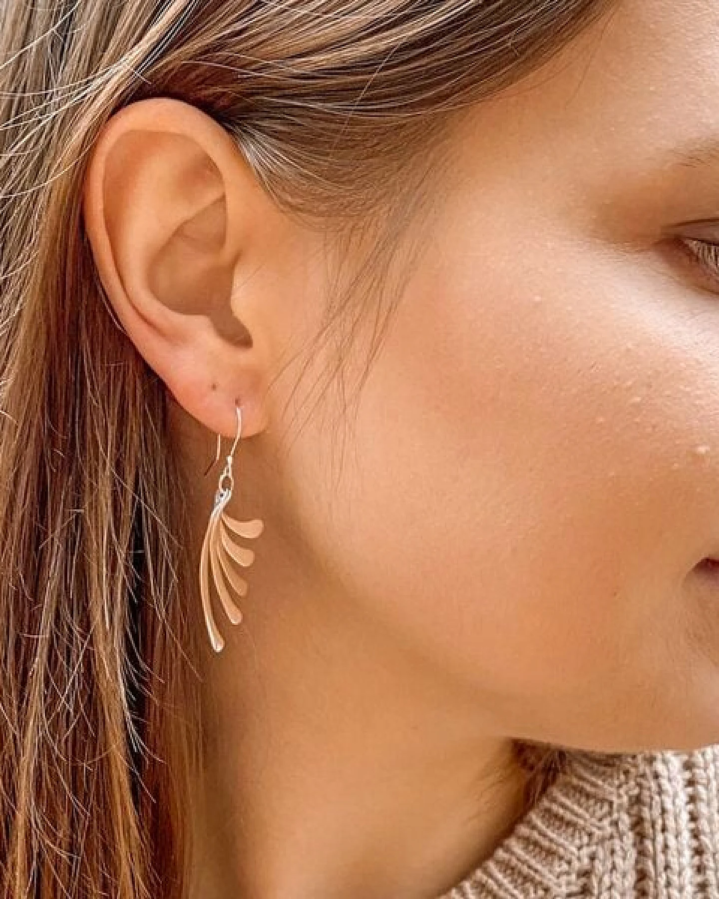 pakilia Silber Ohrringe Flügel Fair-Trade und handmade – Ansicht 4