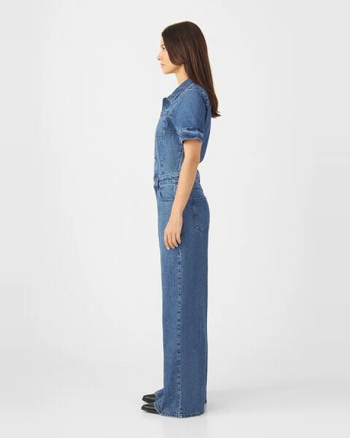 Medium Blue