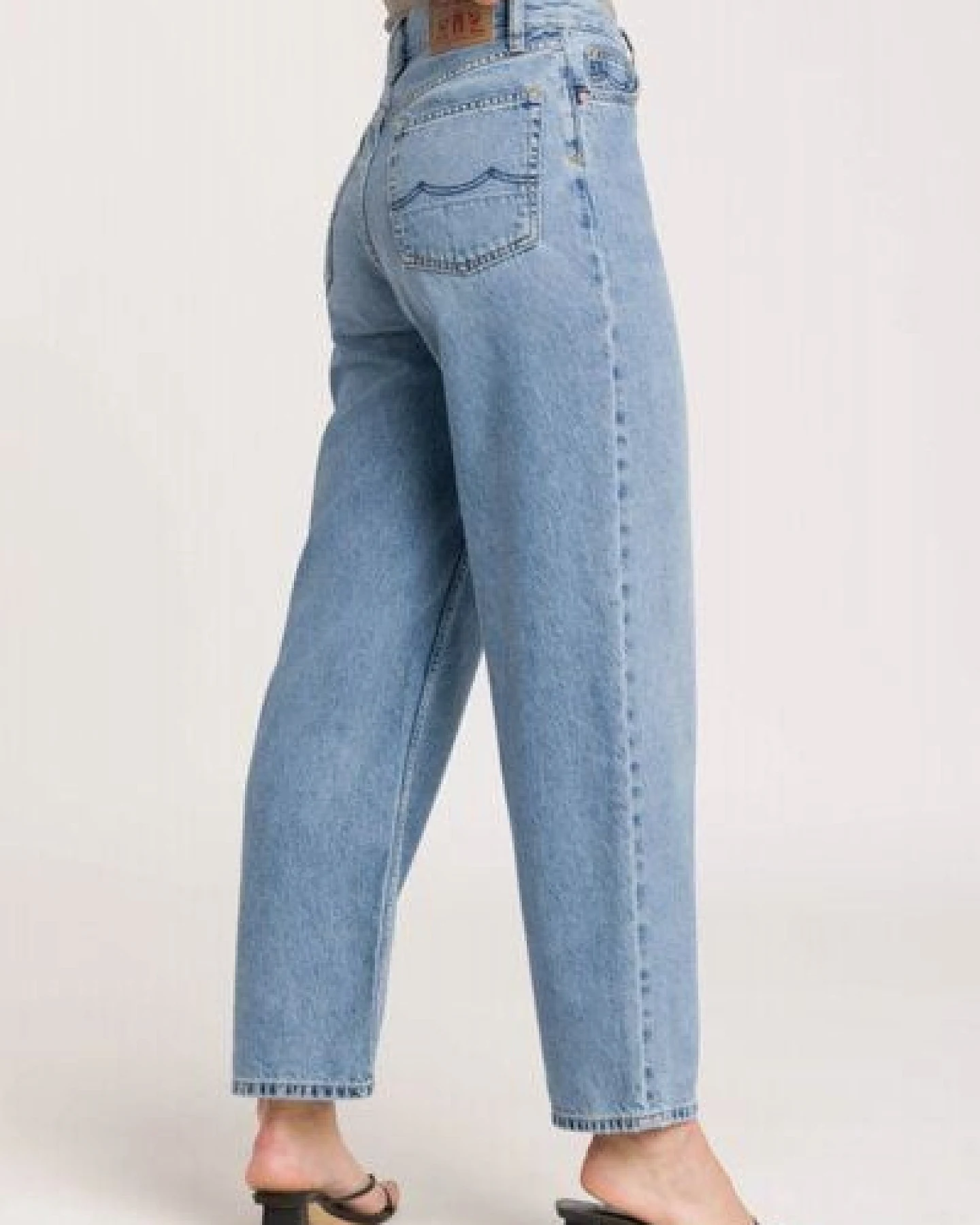Kings Of Indigo Liora Cropped Super High Rise Straight Cindy Light Used – Ansicht 4