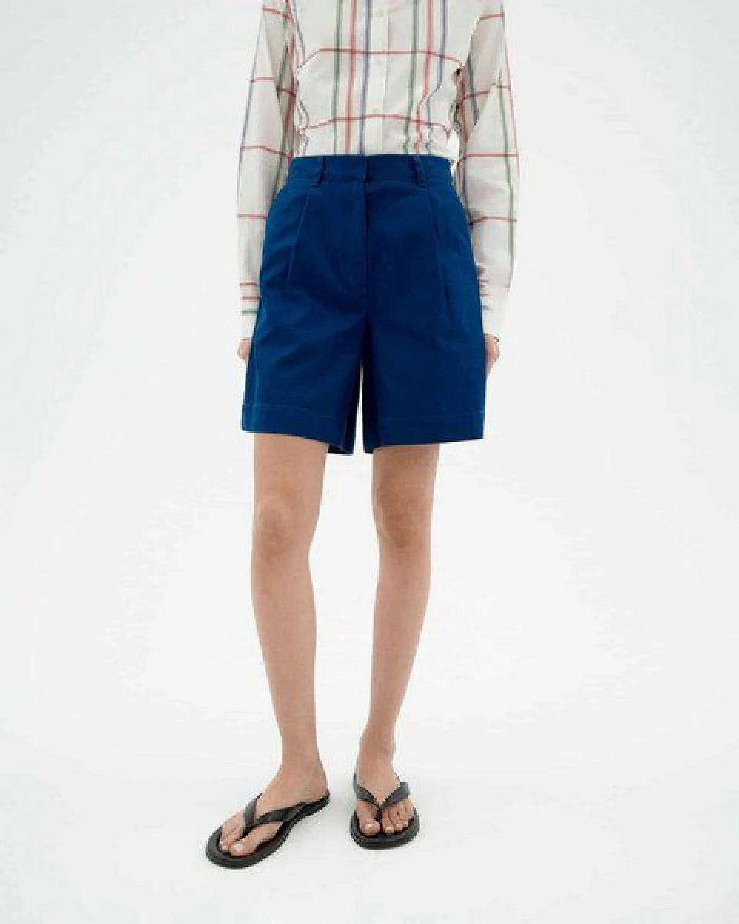 thinking mu Hanf Shorts Modell: Lia – Ansicht 2