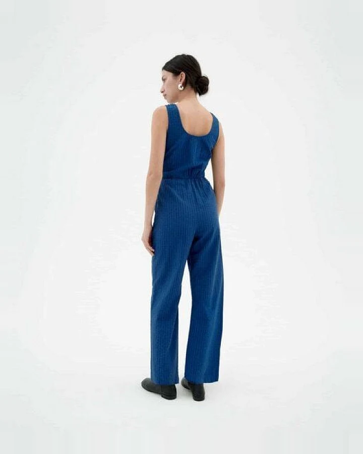 thinking mu Seersucker Jumpsuit Modell: Rafelesia