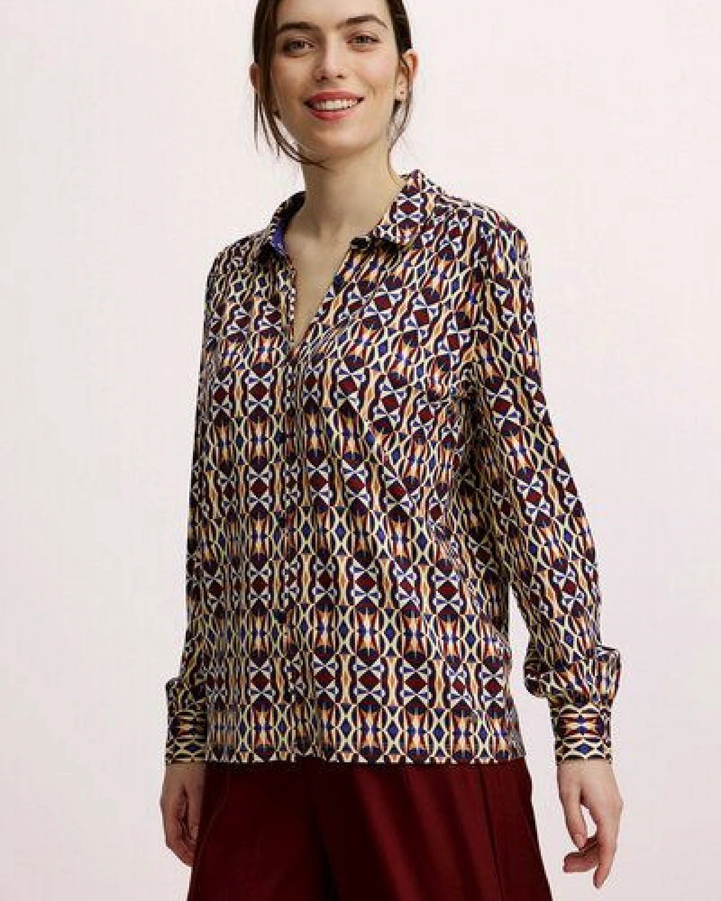 TRANQUILLO Bluse aus EcoVero Viskose (W25C151) – Ansicht 3