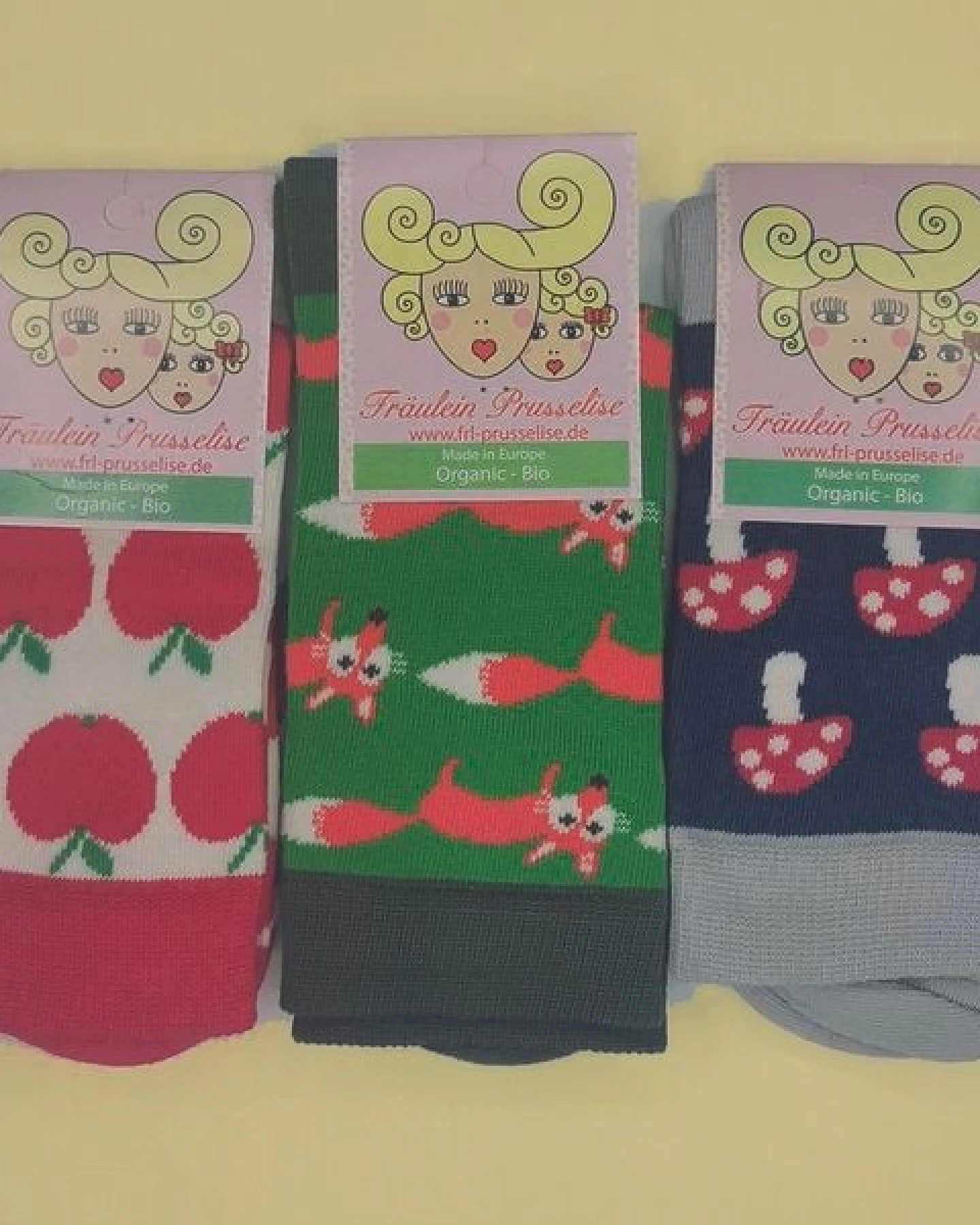 Fräulein Prusselise 3er spezial Socken Pack Retro, Fuchs grün, Pilze, Apfel rot, bunt – Ansicht 2