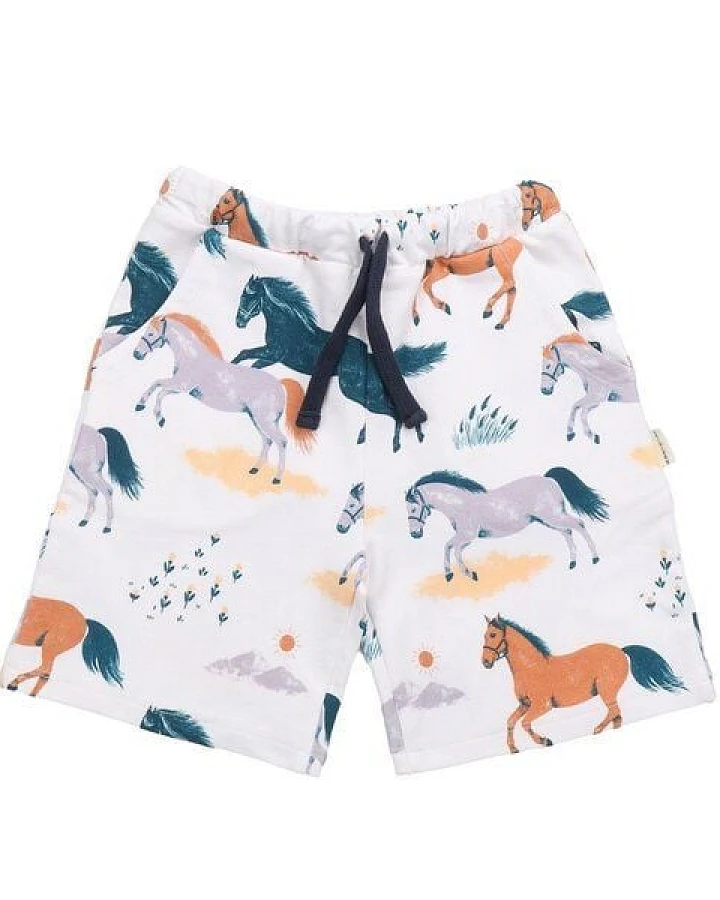 Kinder Shorts GOTS-zertifiziert aus Bio-Baumwolle, Happy Horses, weiß mit buntem Pferde-Print, elastischer Bund & Kordelzug – Walkiddy
