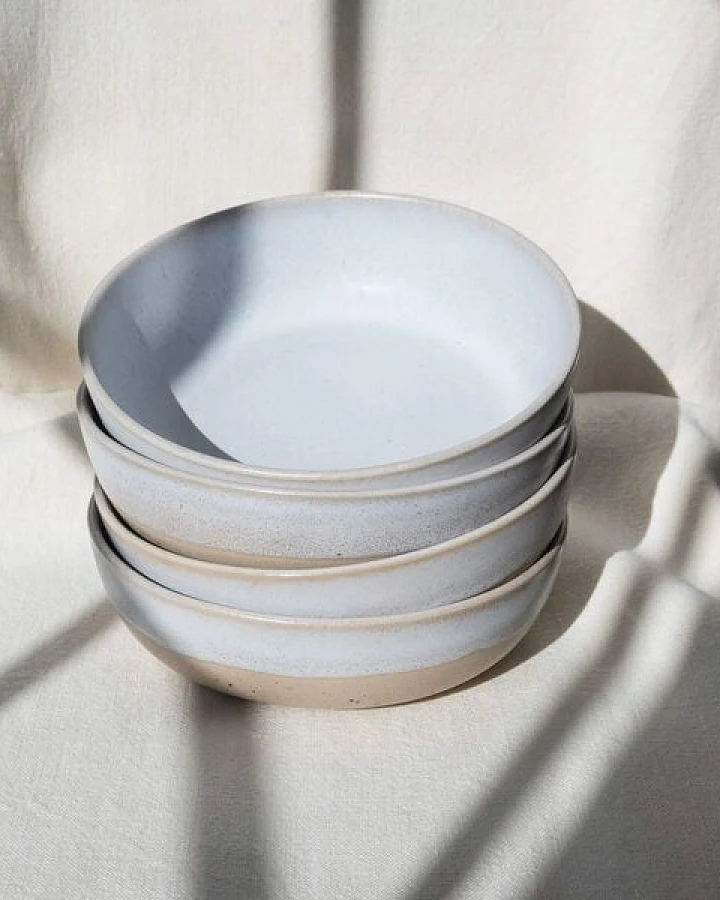 EDDA stoneware Handgemachte Steingut Schale Aalina - Weiß und Beige (ø 18 x 4,5 cm)