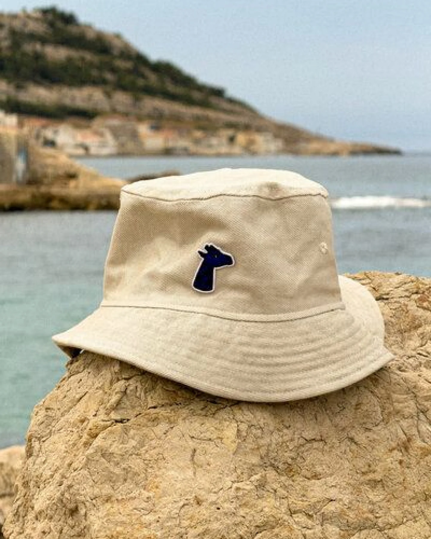 girafon bleu Bucket Hat mit gesticktem Logo - aus Bio-Baumwolle – Ansicht 2
