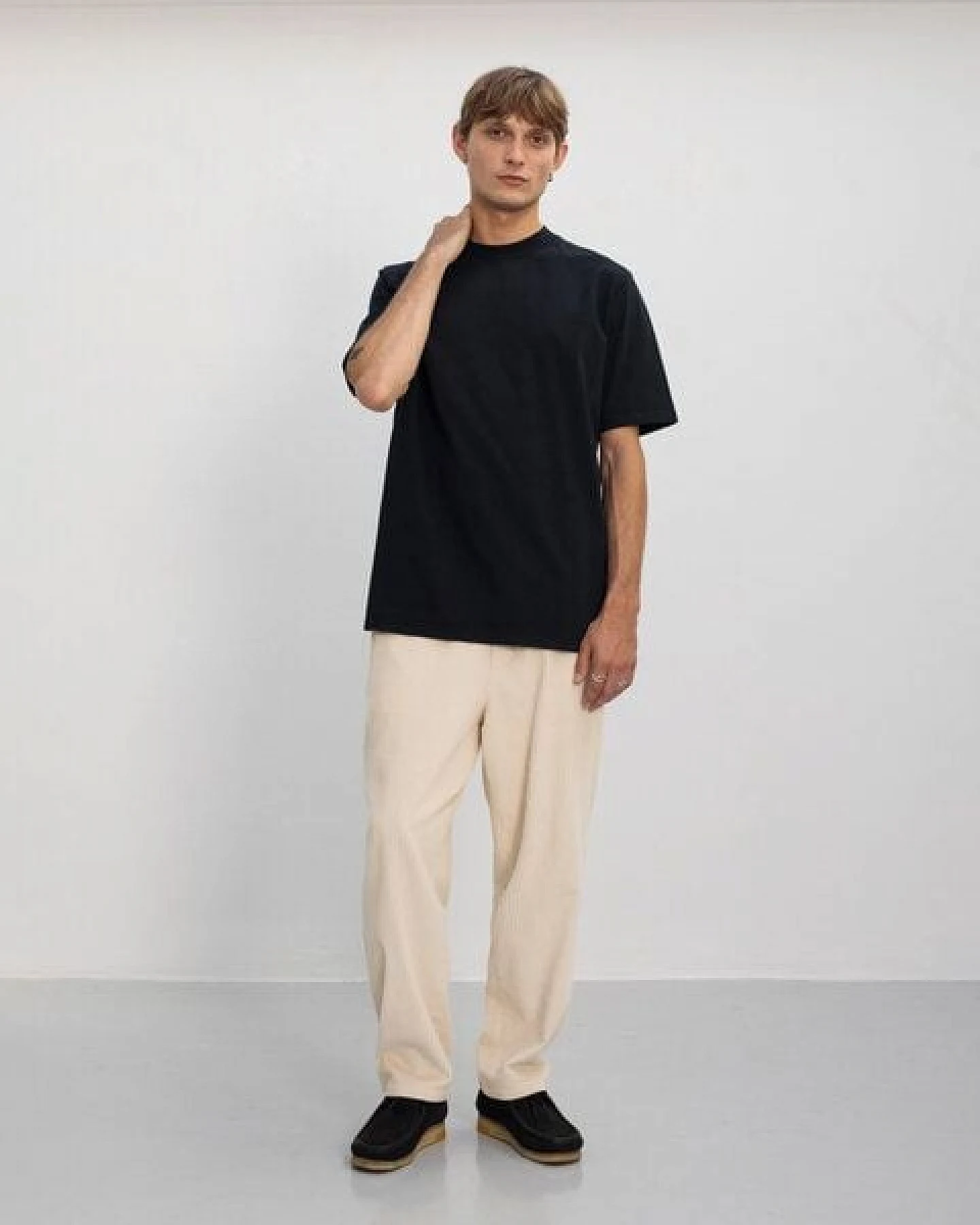 Rotholz Basic T-Shirt mit breitem Kragen Bio Baumwolle – Ansicht 2