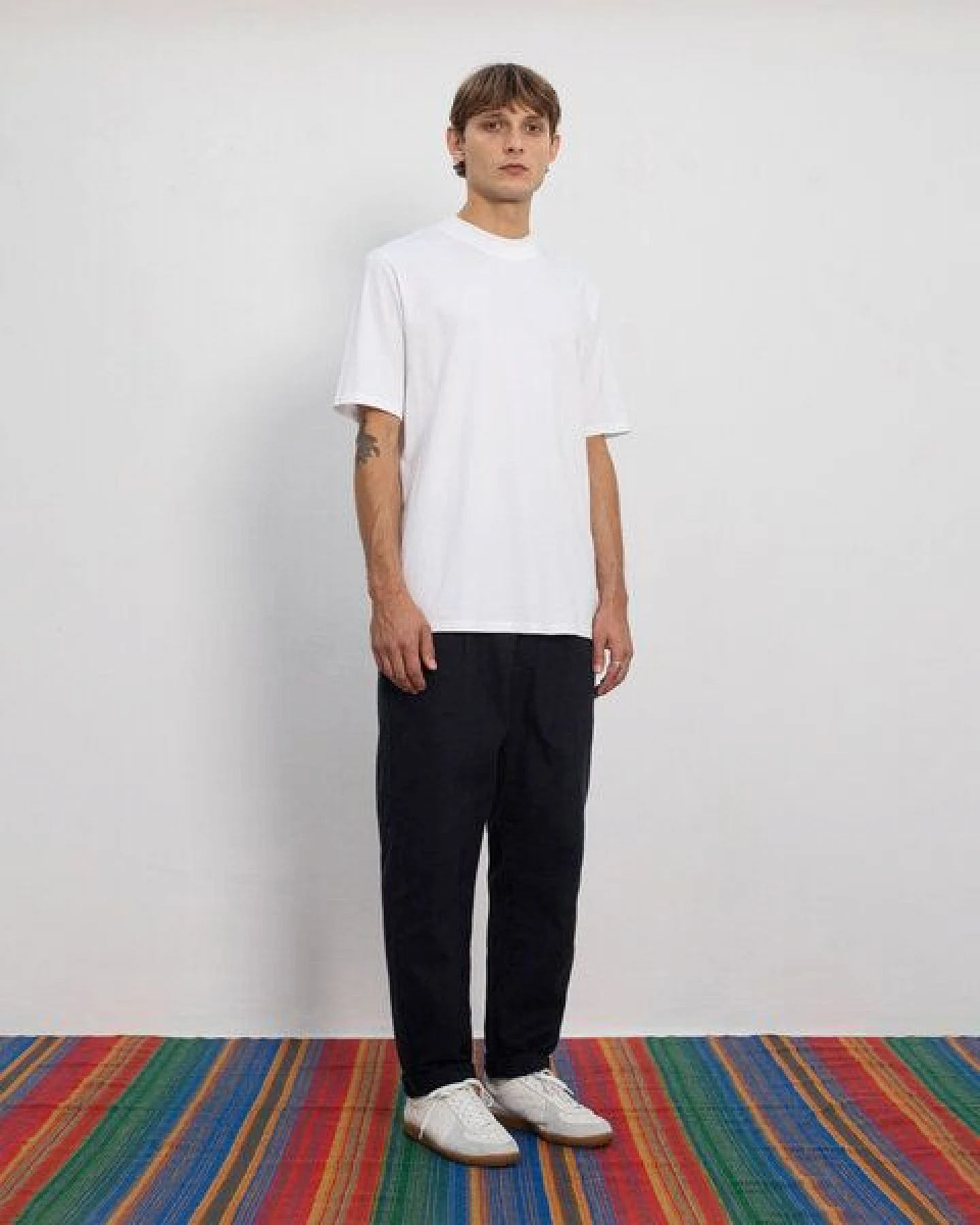 Rotholz Basic T-Shirt mit breitem Kragen Bio Baumwolle – Ansicht 2