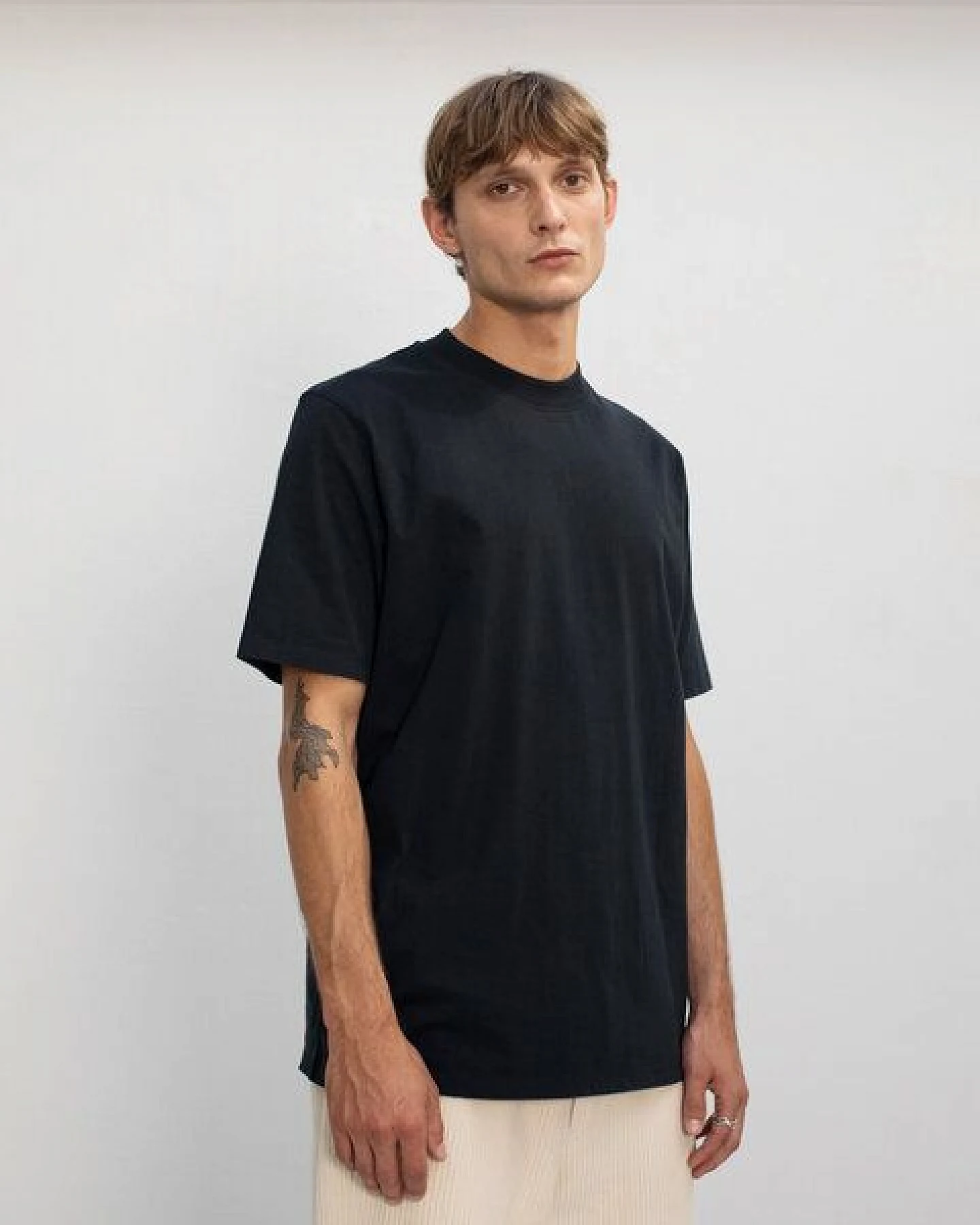 Rotholz Basic T-Shirt mit breitem Kragen Bio Baumwolle – Ansicht 3