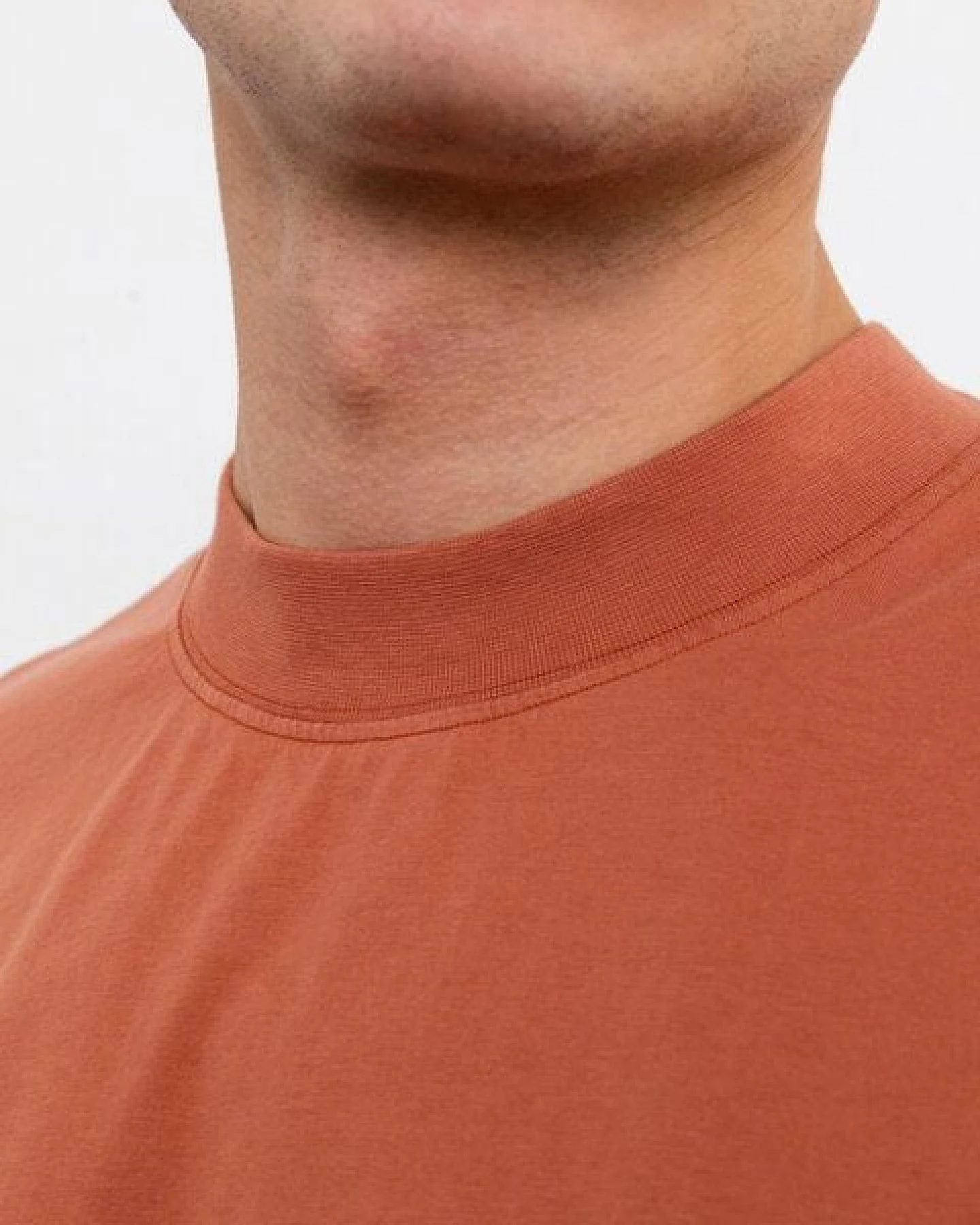 Rotholz Basic T-Shirt mit breitem Kragen Bio Baumwolle – Ansicht 3