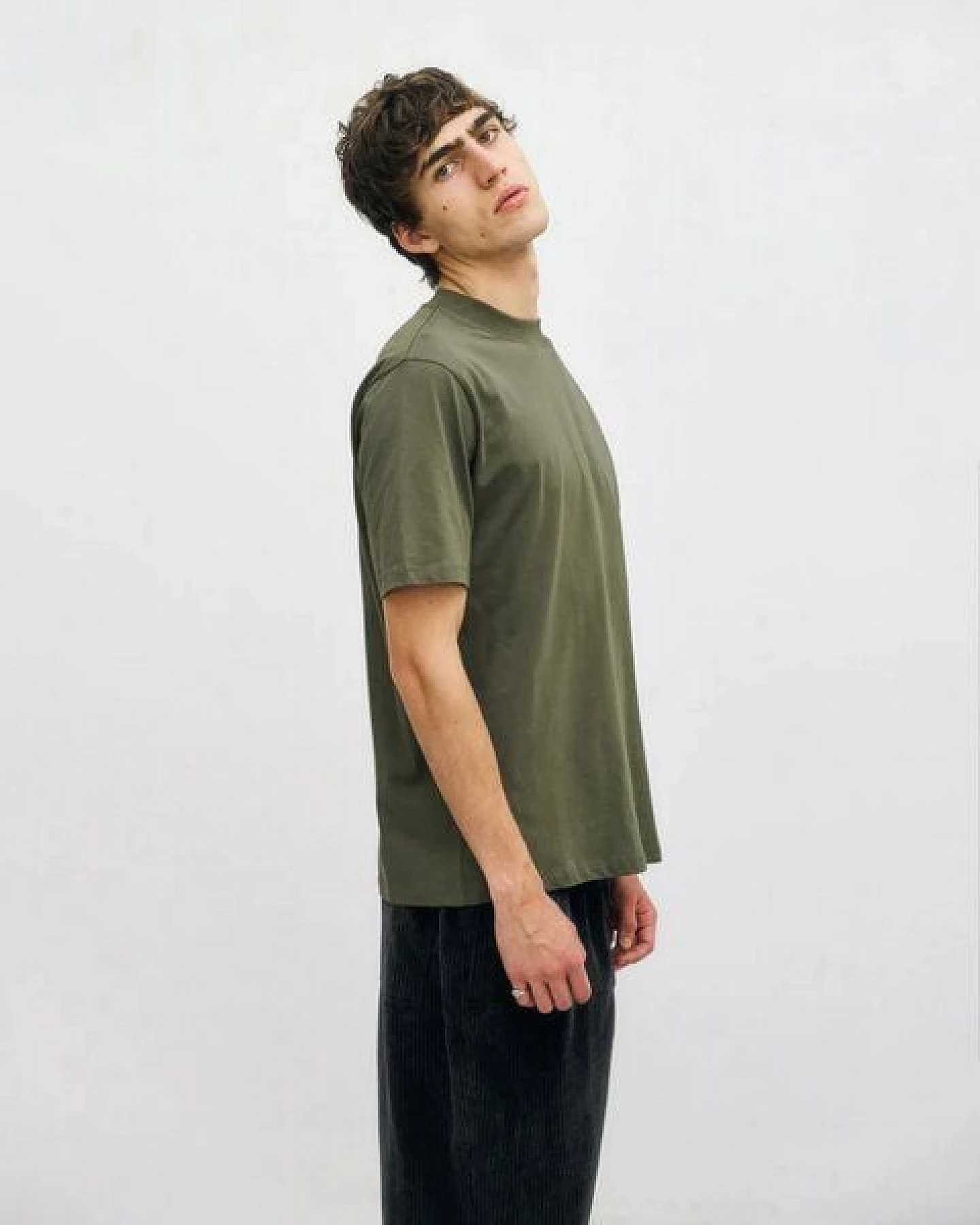 Rotholz Basic T-Shirt mit breitem Kragen Bio Baumwolle – Ansicht 3