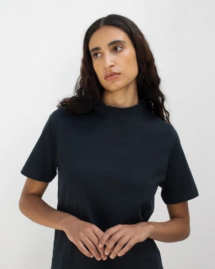Rotholz Basic T-Shirt mit breitem Kragen Bio Baumwolle