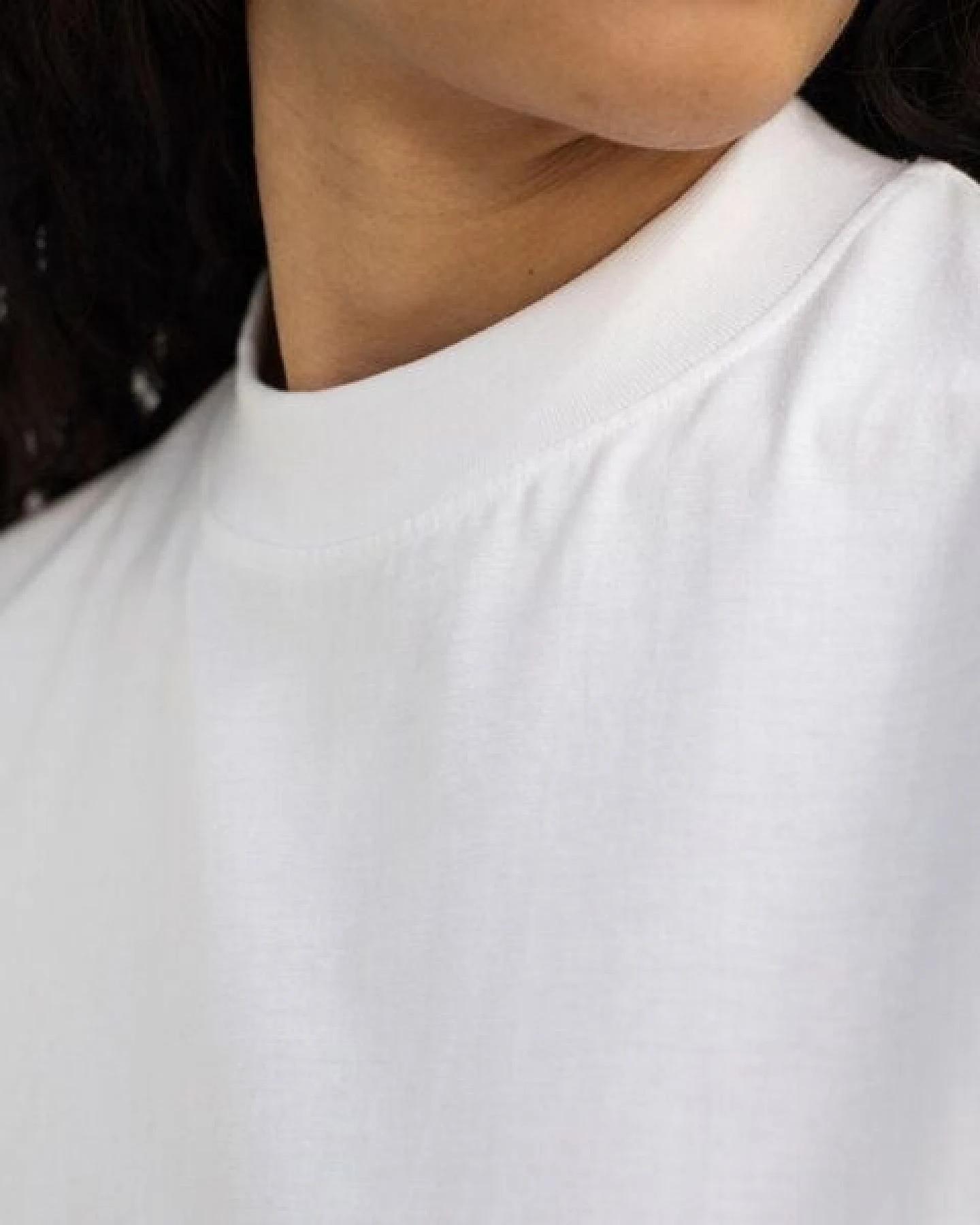 Rotholz Basic T-Shirt mit breitem Kragen Bio Baumwolle – Ansicht 4