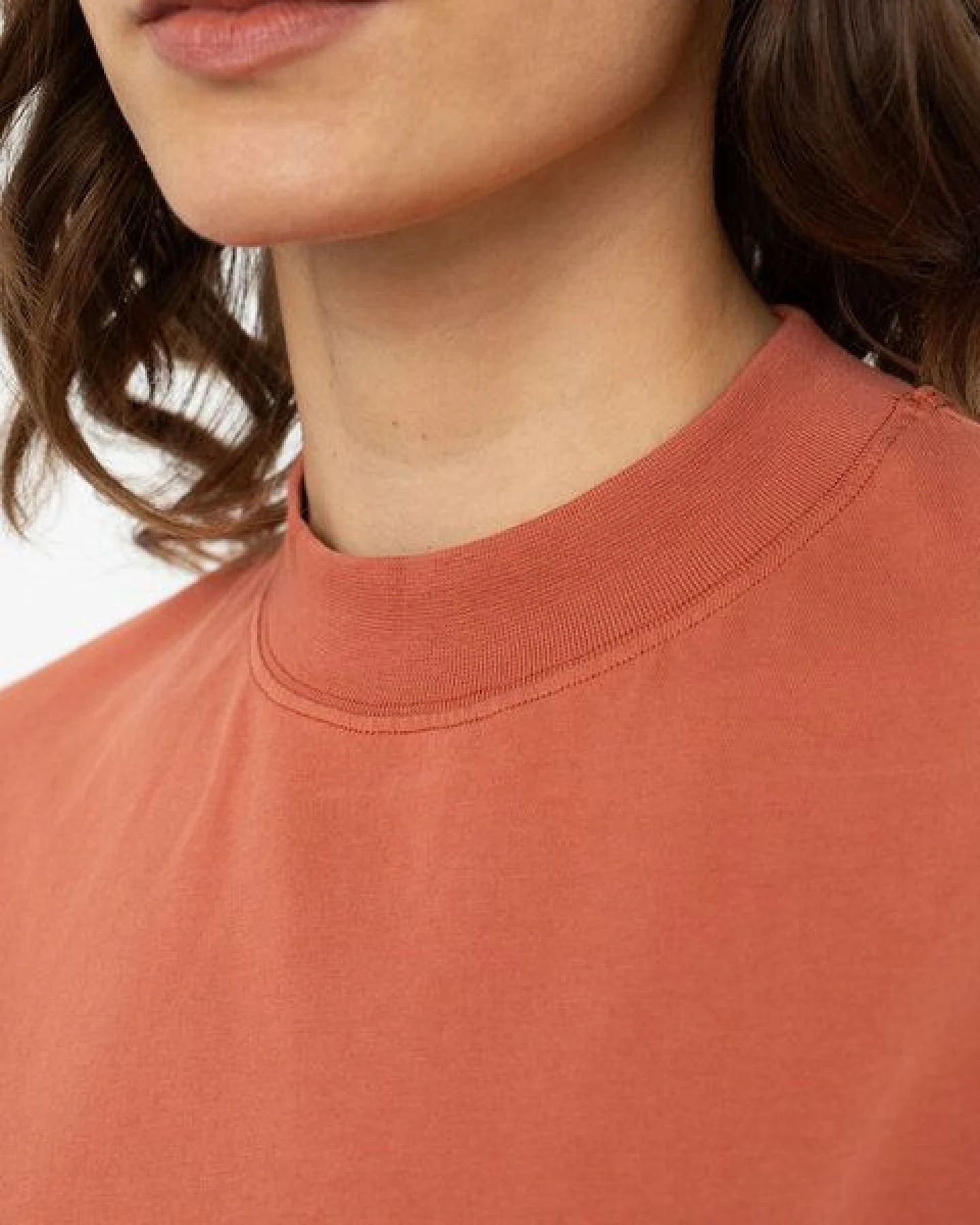Rotholz Basic T-Shirt mit breitem Kragen Bio Baumwolle – Ansicht 3