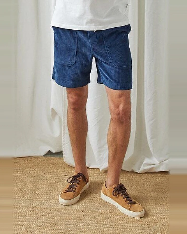 TWOTHIRDS Tilgo Shorts Navy Blue und Sand