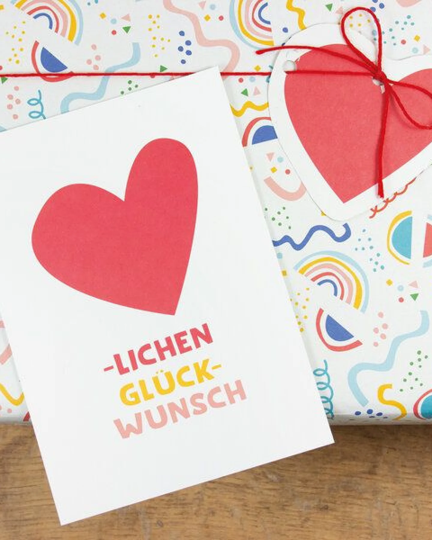 Bow & Hummingbird Postkarte "Herzlichen Glückwunsch" aus Recyclingpapier – Ansicht 2