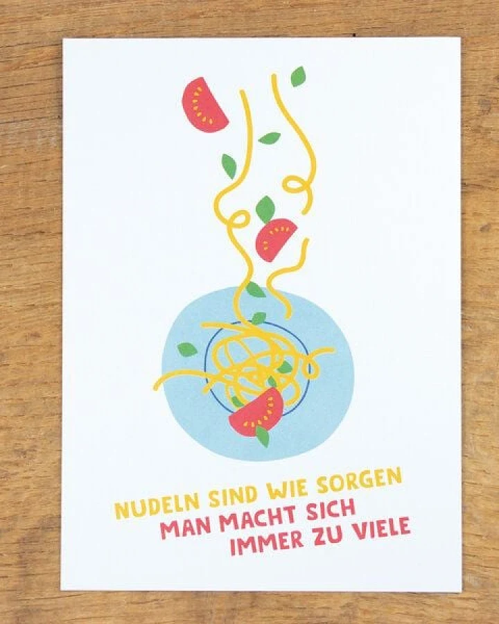 Bow & Hummingbird Postkarte "Nudeln sind wie Sorgen" aus Recyclingpapier