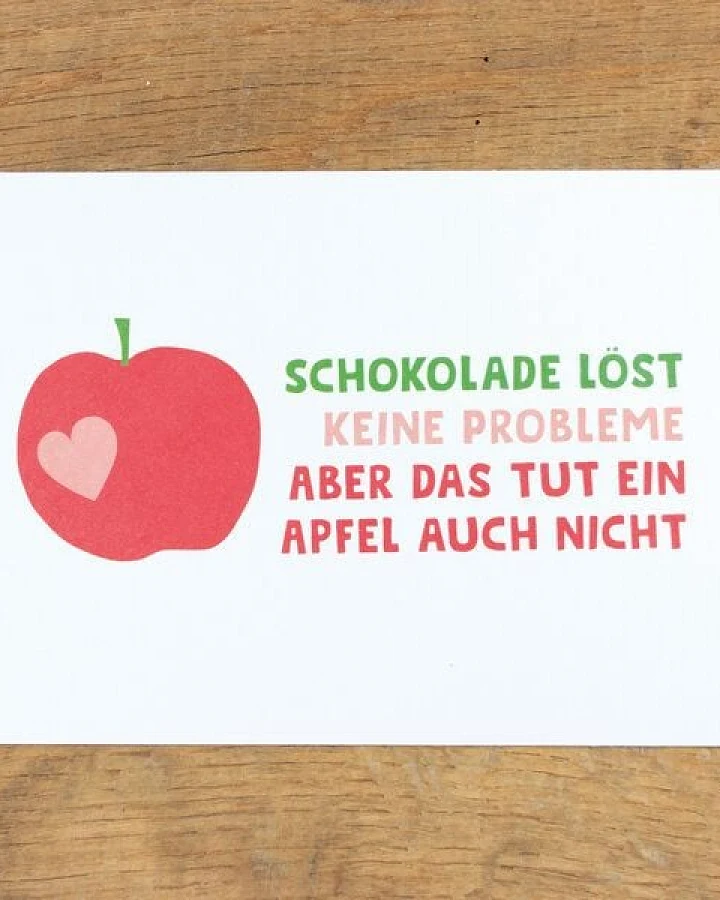 Bow & Hummingbird Postkarte "Schokolade löst keine Probleme" aus Recyclingpapier