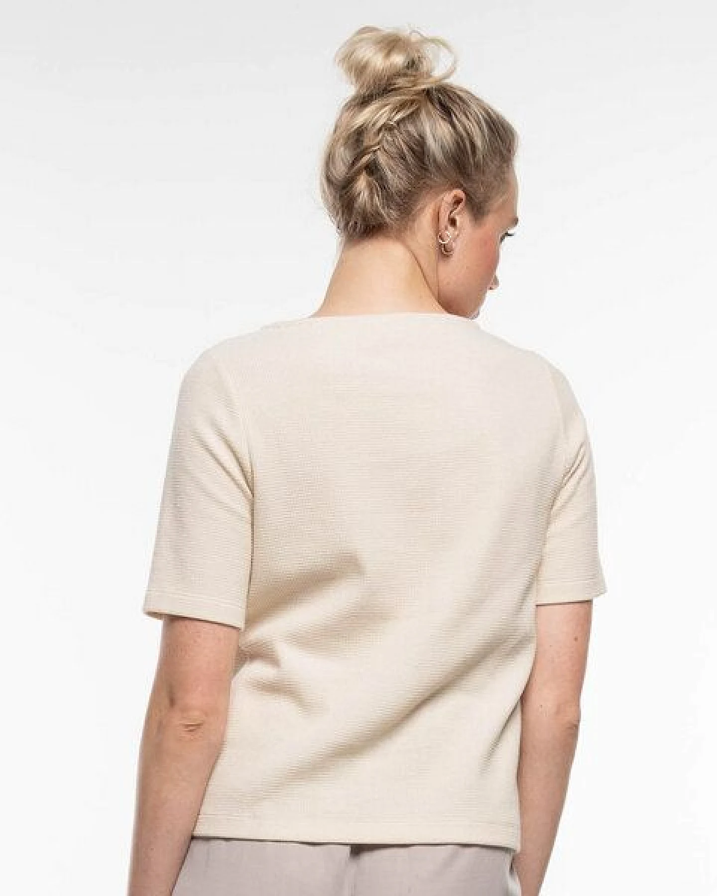 Alma & Lovis Edles Glitzer-Shirt in Waffelpiqué aus Organic Cotton – Ansicht 4