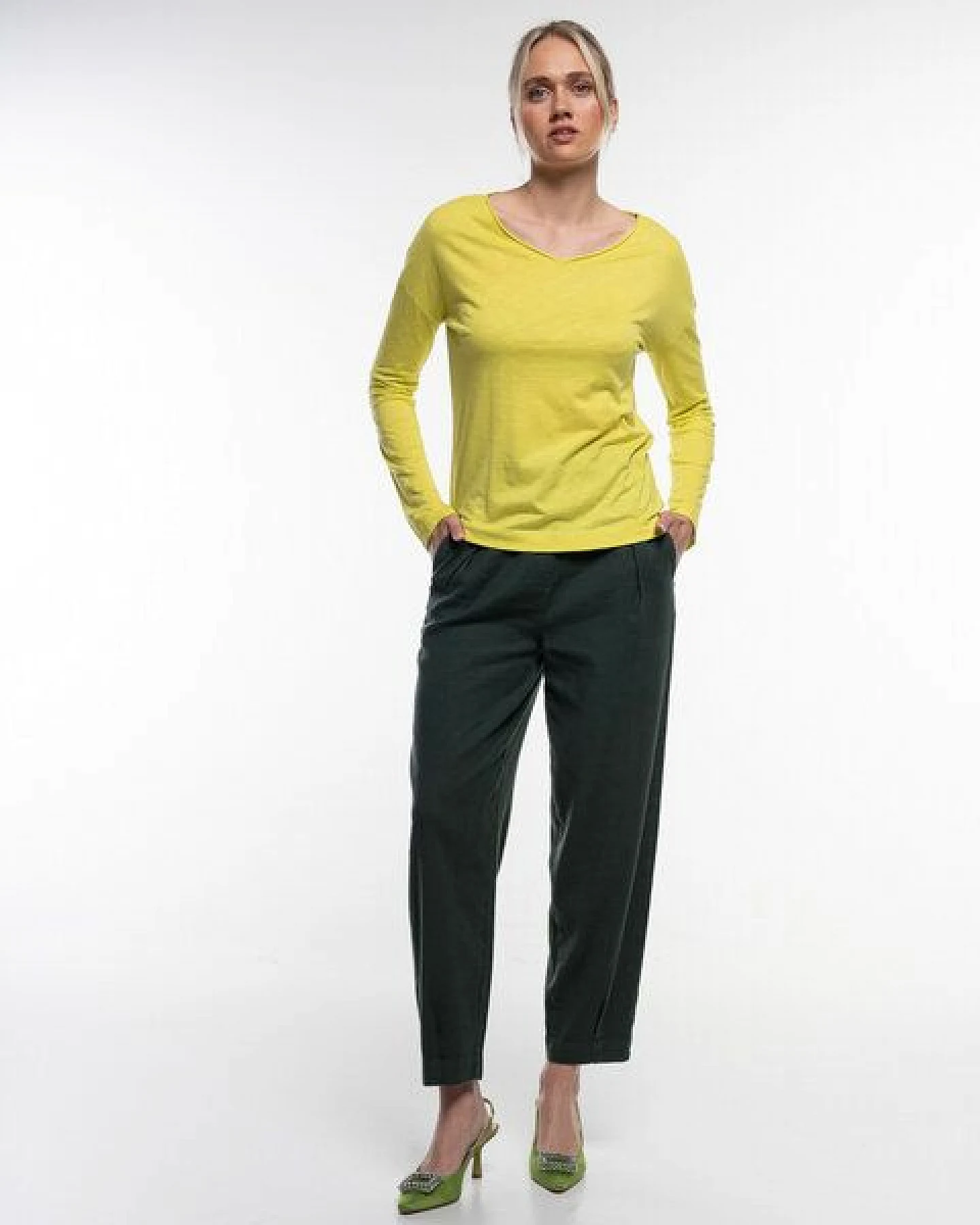 Alma & Lovis Legeres Longsleeve aus leichter Bio-Baumwolle / EcoVero – Ansicht 2