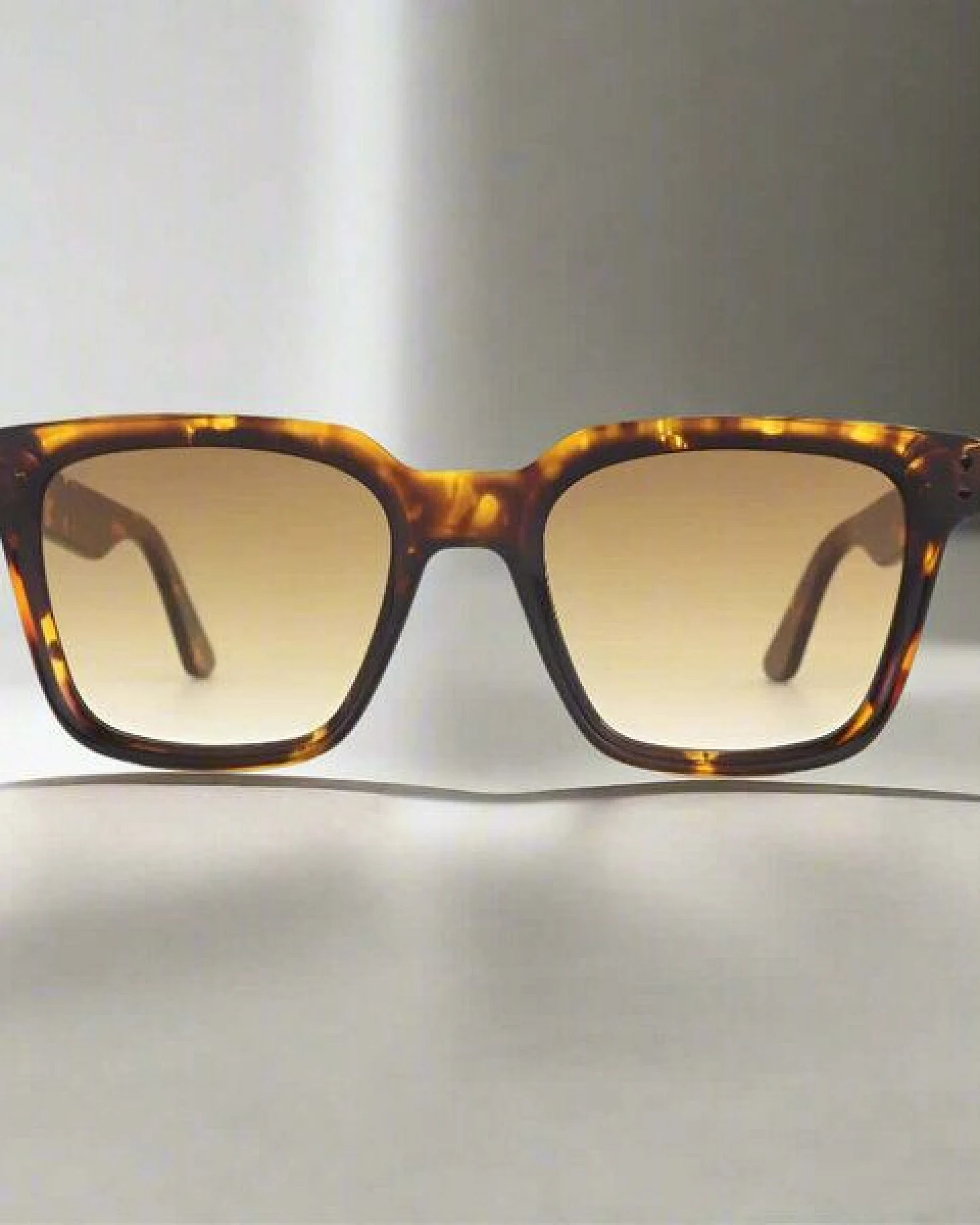 JOPLINS Sonnenbrille aus Acetat - EAGLE – Ansicht 2