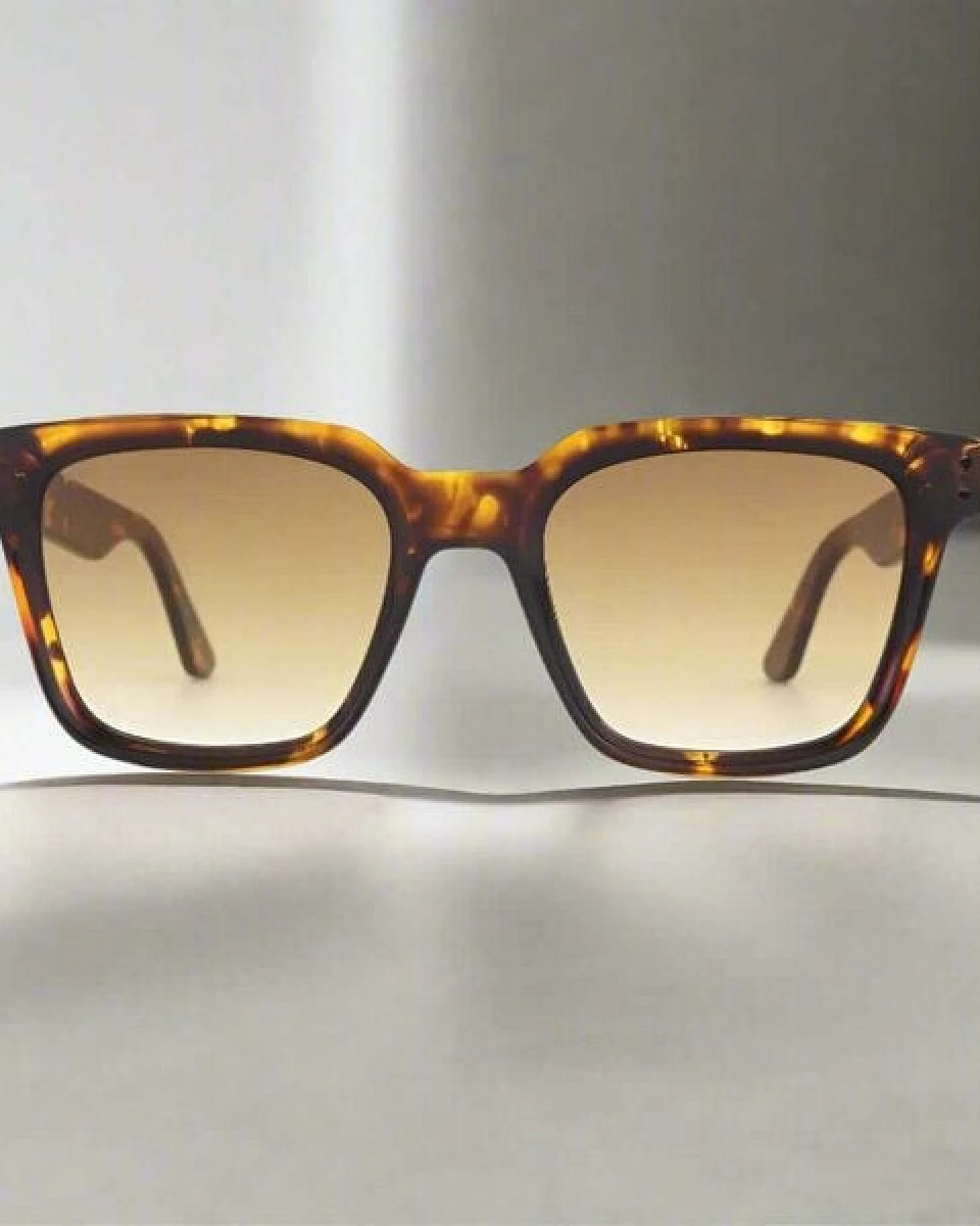 JOPLINS Sonnenbrille aus Acetat - EAGLE – Ansicht 2