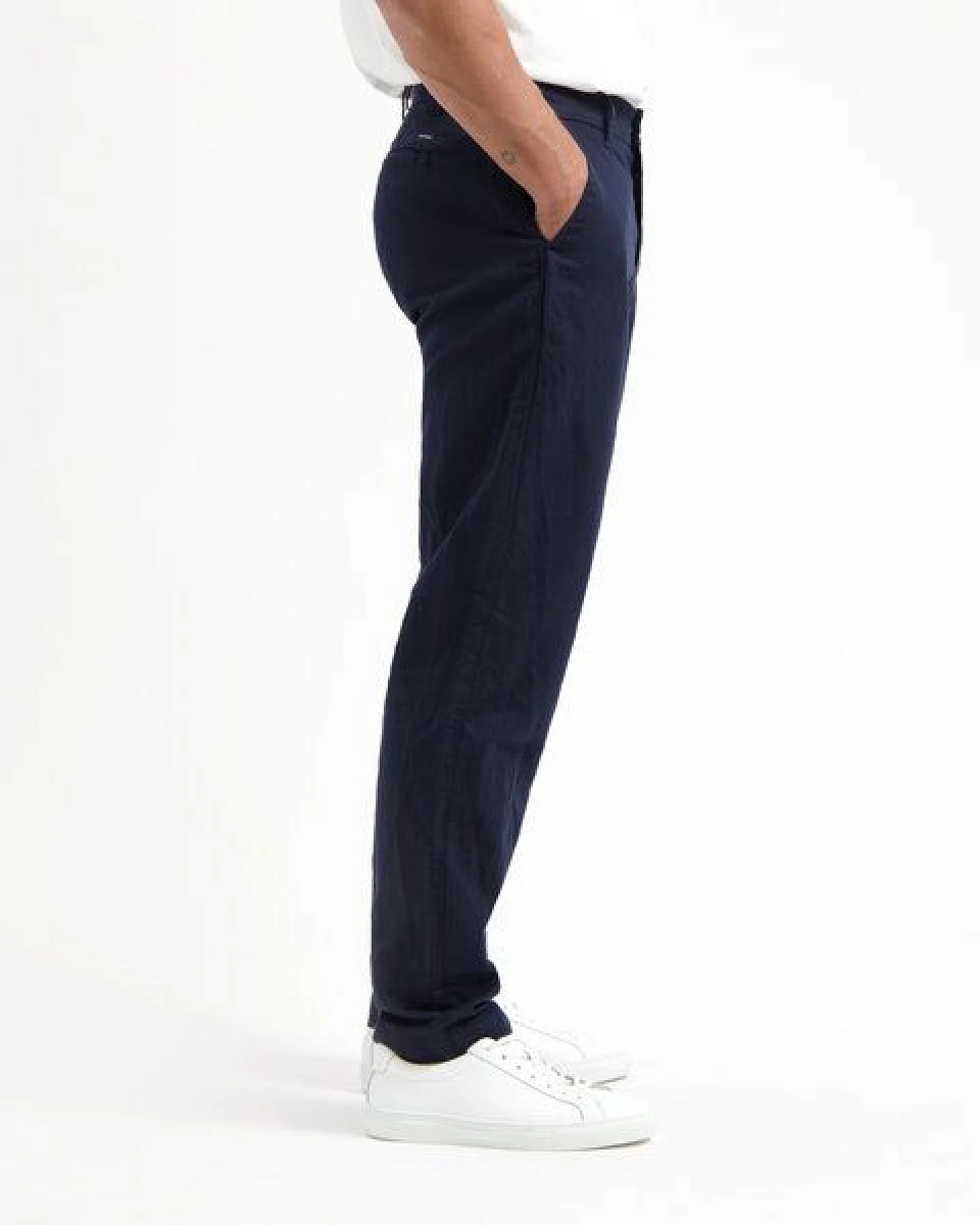 Kuyichi Chino-Hose Darren Leinen Midnight Blue – Ansicht 2