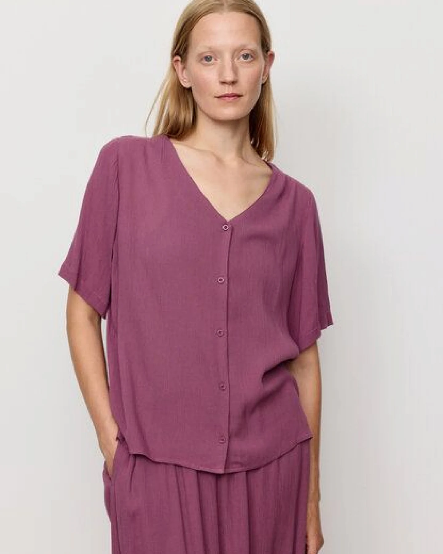 recolution Kurzarm-Bluse SPIREA – Ansicht 2