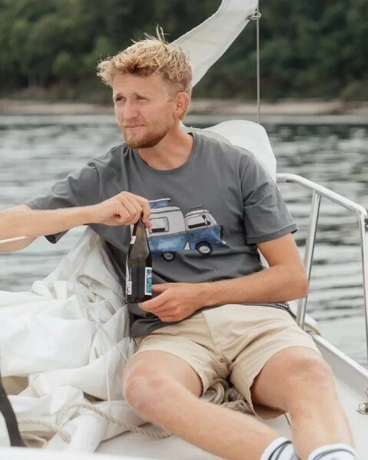 LAKOR T-Shirt aus Bio-Baumwolle - Ocean Camper - Urban Chic