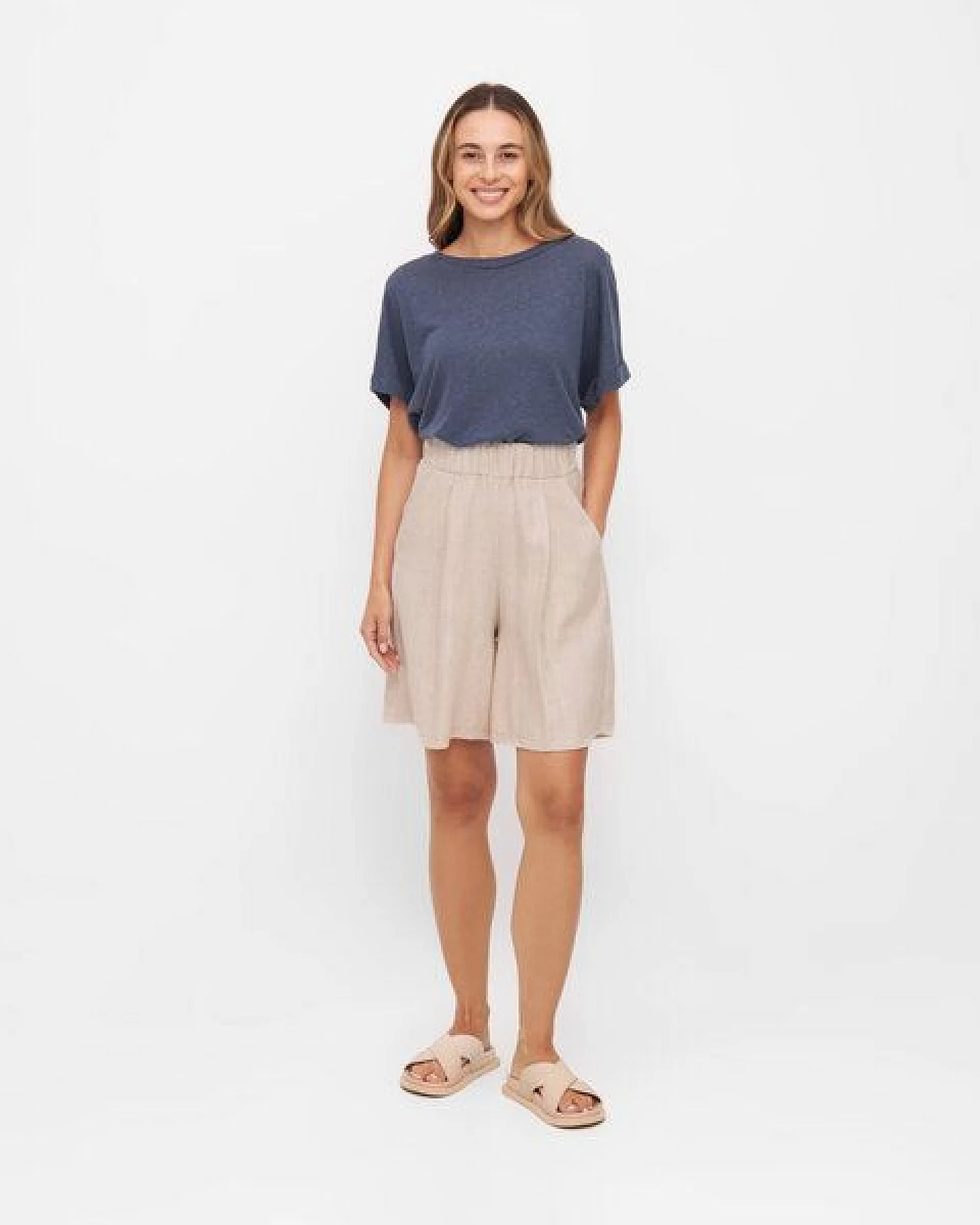 WiDDA berlin Beige Bermuda-Shorts INDI aus Leinen – Ansicht 3