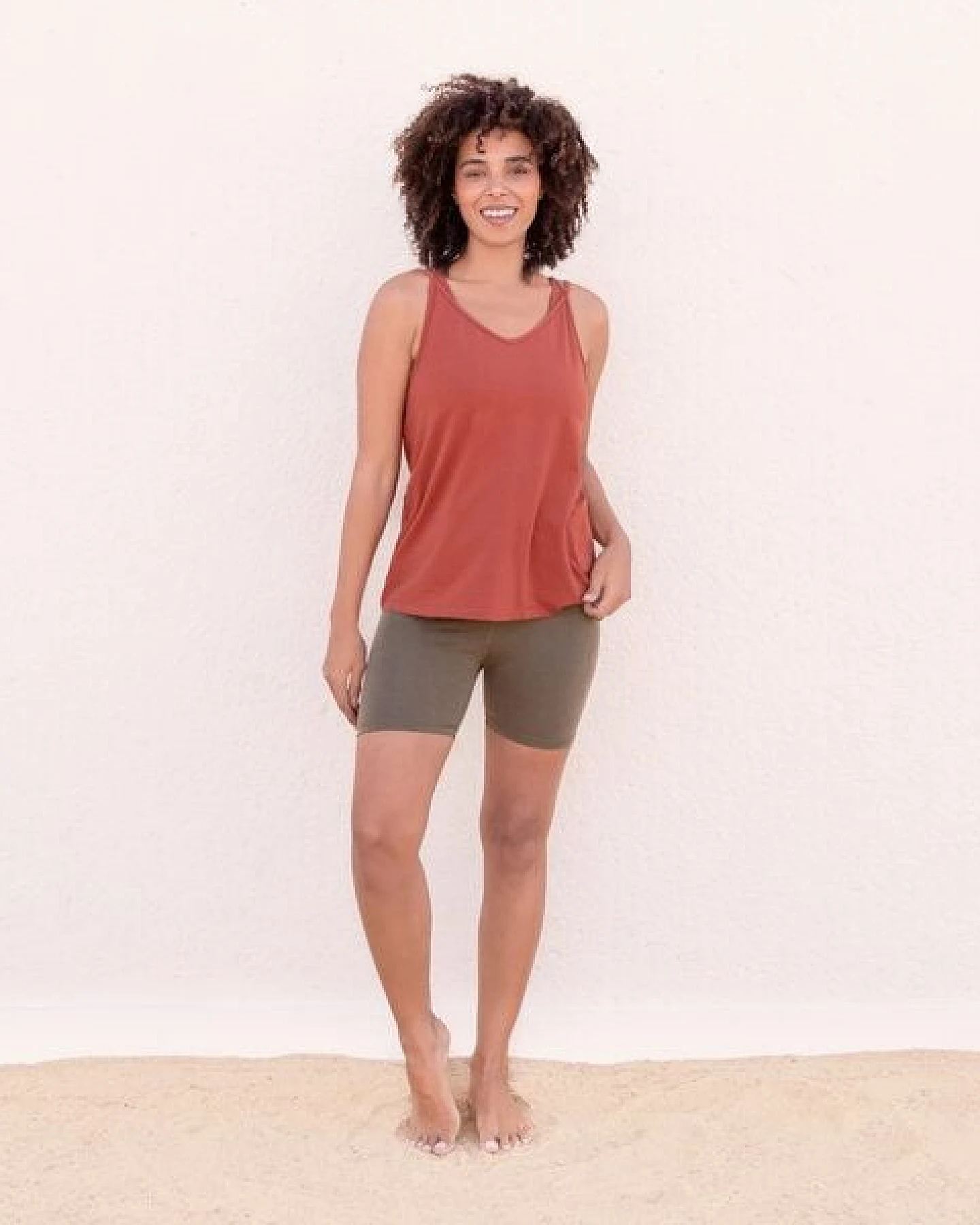 Jaya BETTY TENCEL - Damen - Basic-Top aus TENCEL Lyocell/Biobaumwoll-Mix mit Spaghettiträger – Ansicht 2
