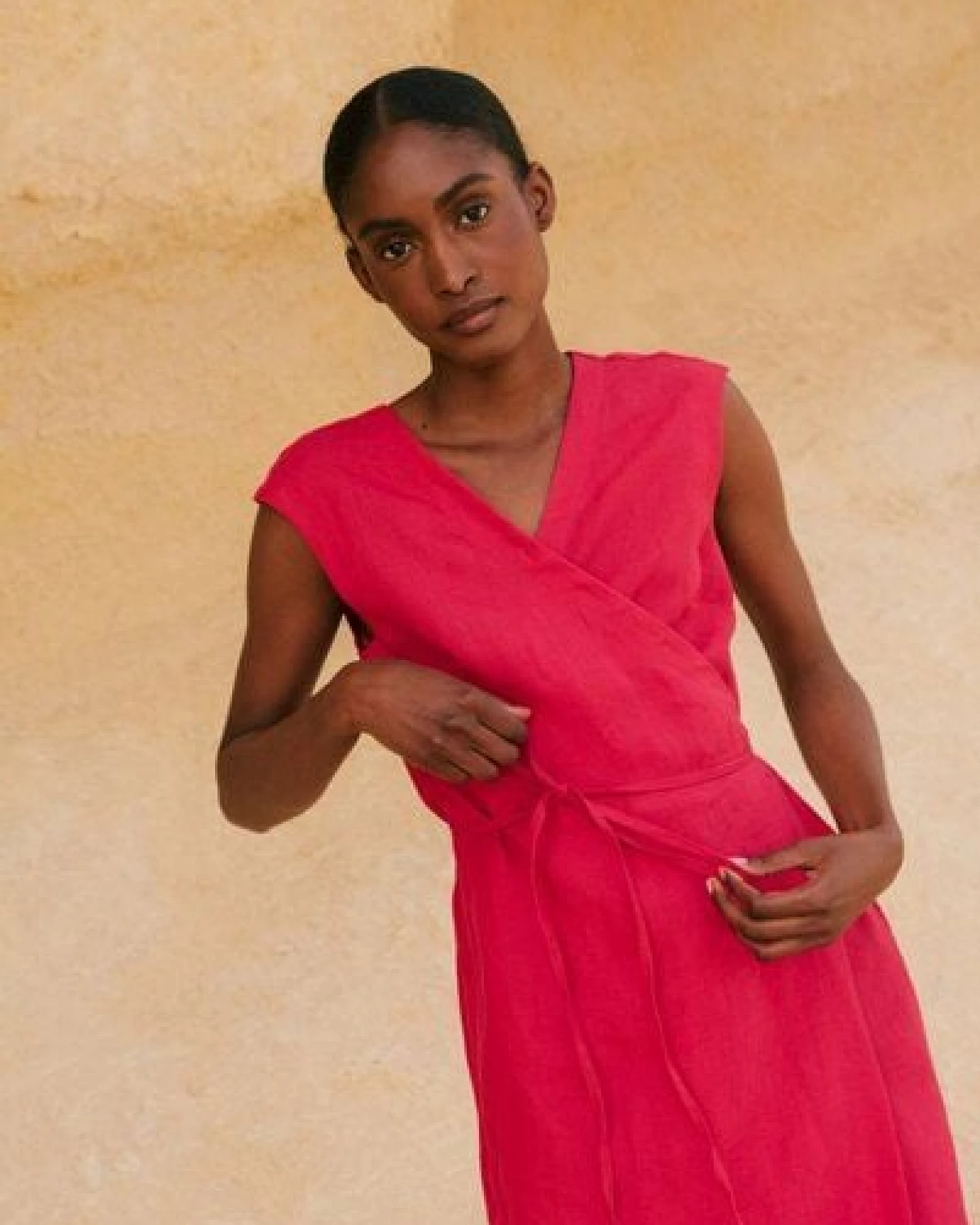 AmourLinen Wickelkleid aus Leinen AURORA – Ansicht 3