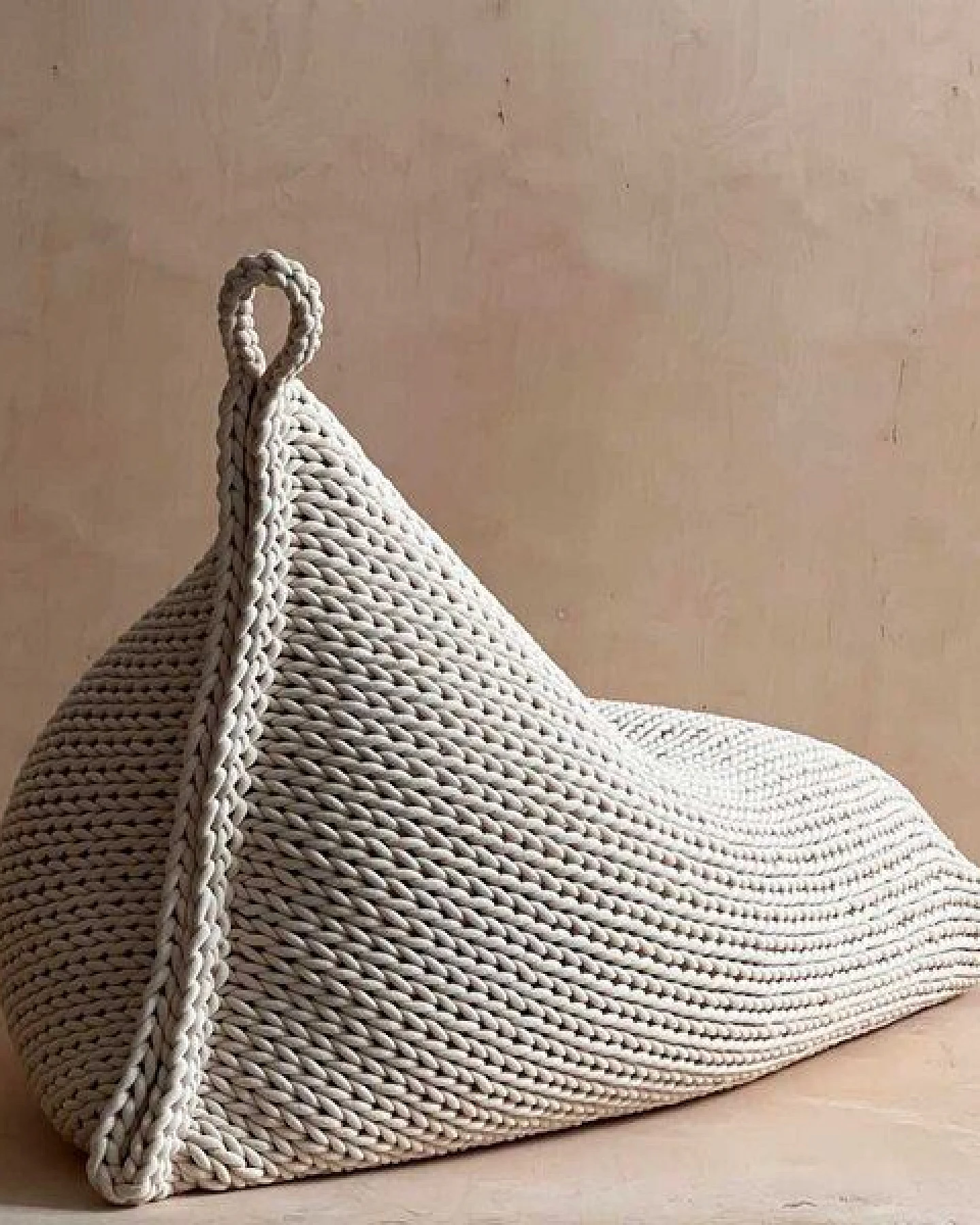 PANAPUFA Riesiger Chunky-Strick Sessel Bean Bag XXL Strick-Sitzsack Handgestrickter – Ansicht 3