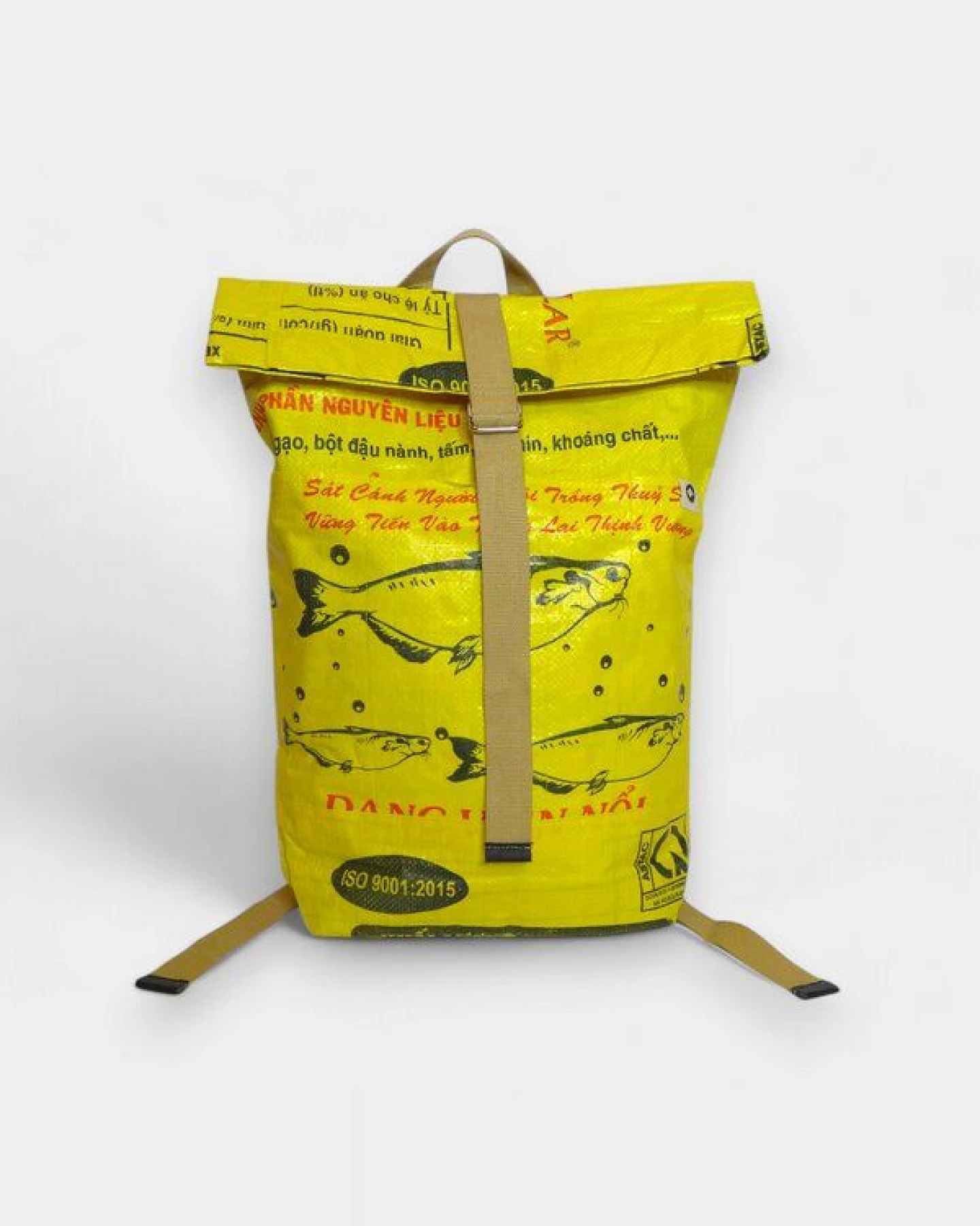 REFISHED fair fashion Rucksack 'BACKPACK' - upcycelte Fischfuttersäcke – Ansicht 2