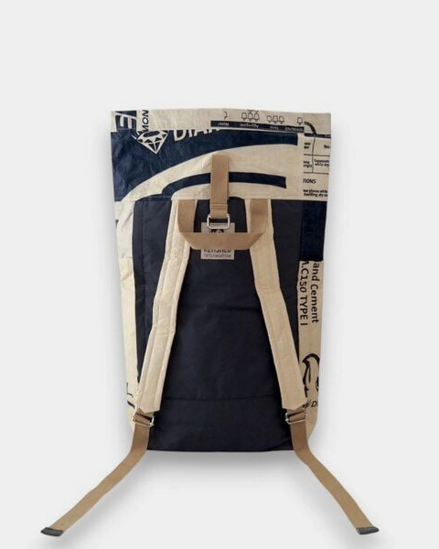 REFISHED fair fashion Rucksack 'BACKPACK' - upcycelte Zementsäcke – Ansicht 3