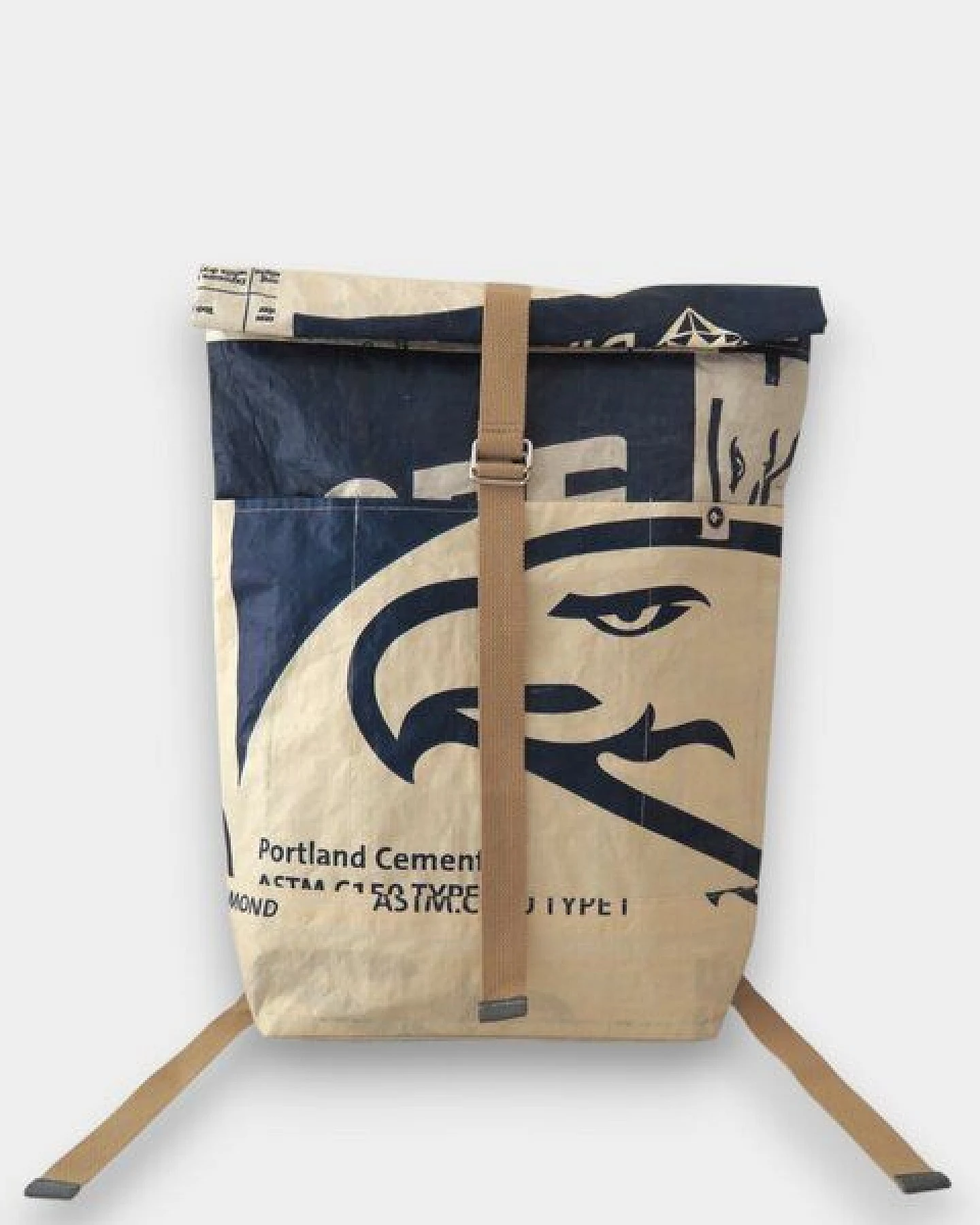 REFISHED fair fashion Rucksack 'BACKPACK' - upcycelte Zementsäcke – Ansicht 4