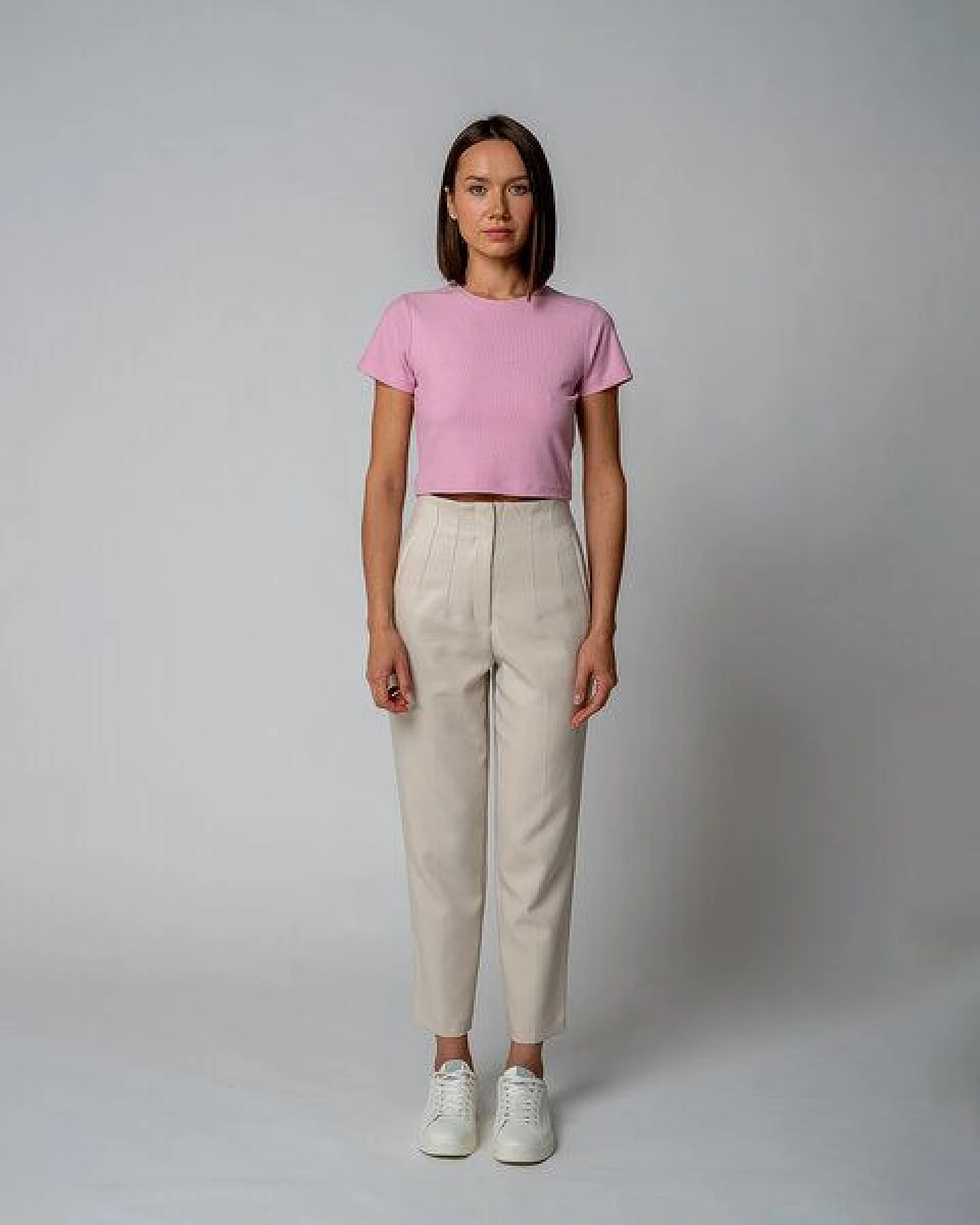 GORG Damen Geripptes Cropped T-Shirt aus Bio-Baumwolle & TENCEL Modal – Ansicht 3