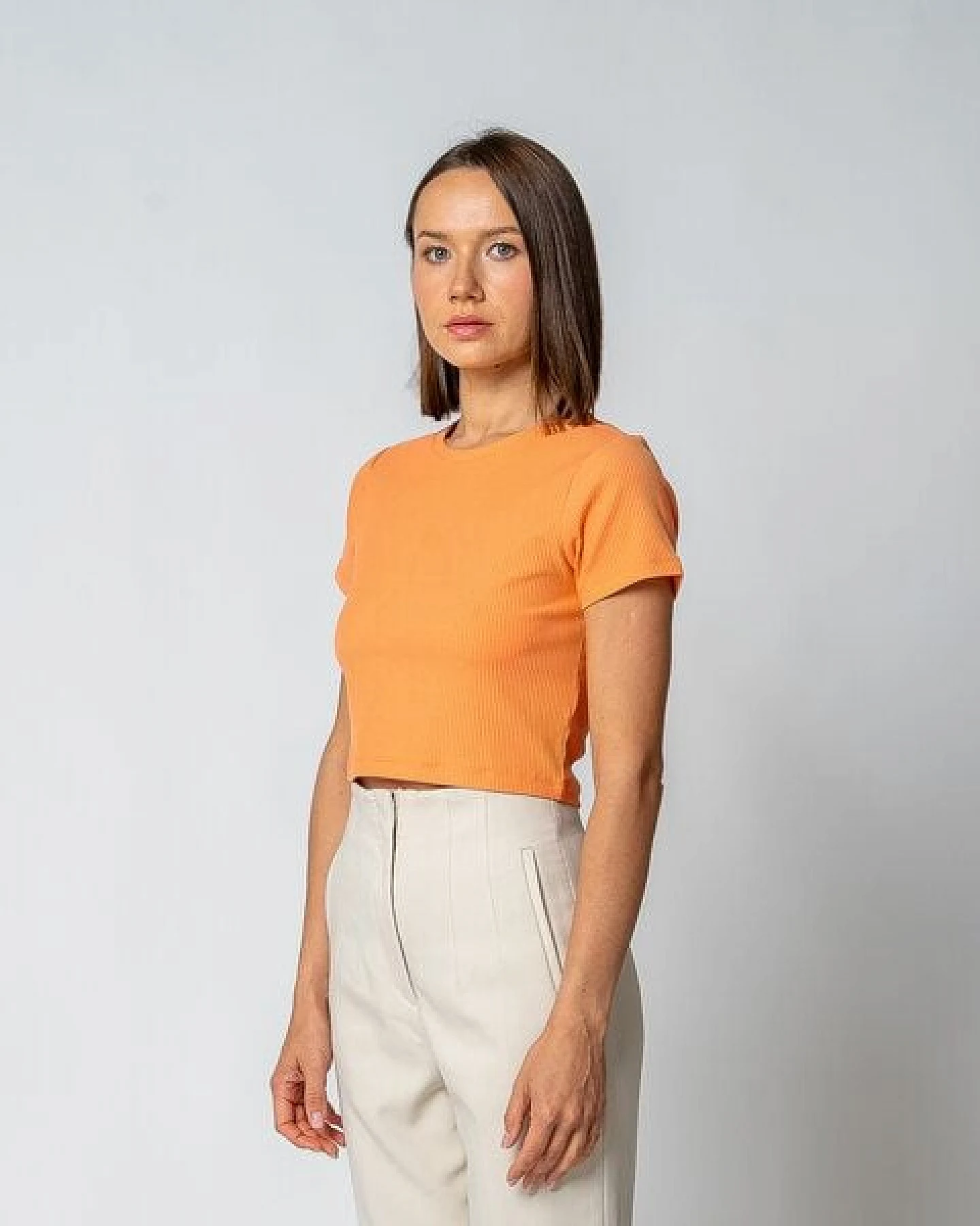 GORG Damen Geripptes Cropped T-Shirt aus Bio-Baumwolle & TENCEL Modal – Ansicht 3