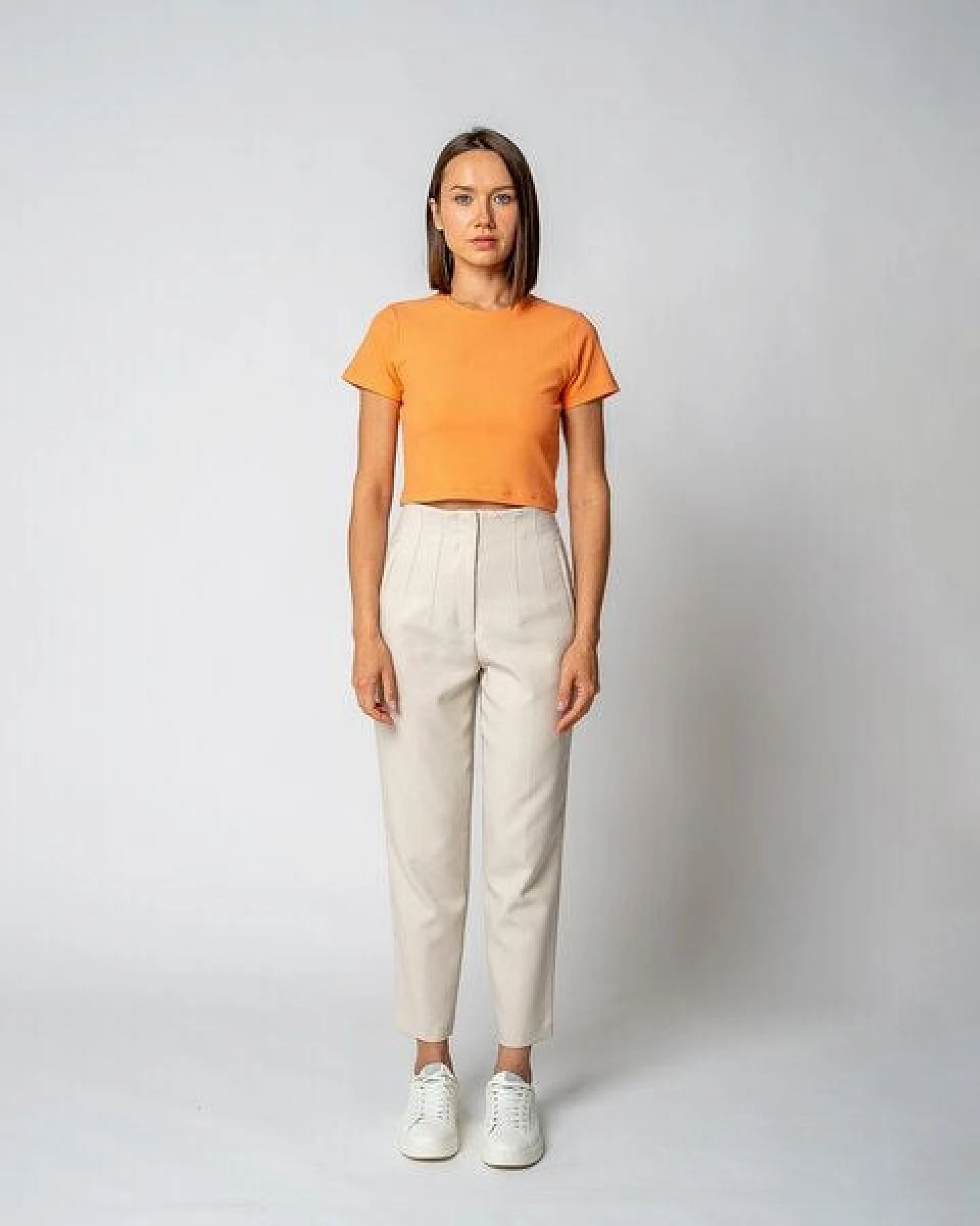GORG Damen Geripptes Cropped T-Shirt aus Bio-Baumwolle & TENCEL Modal – Ansicht 4