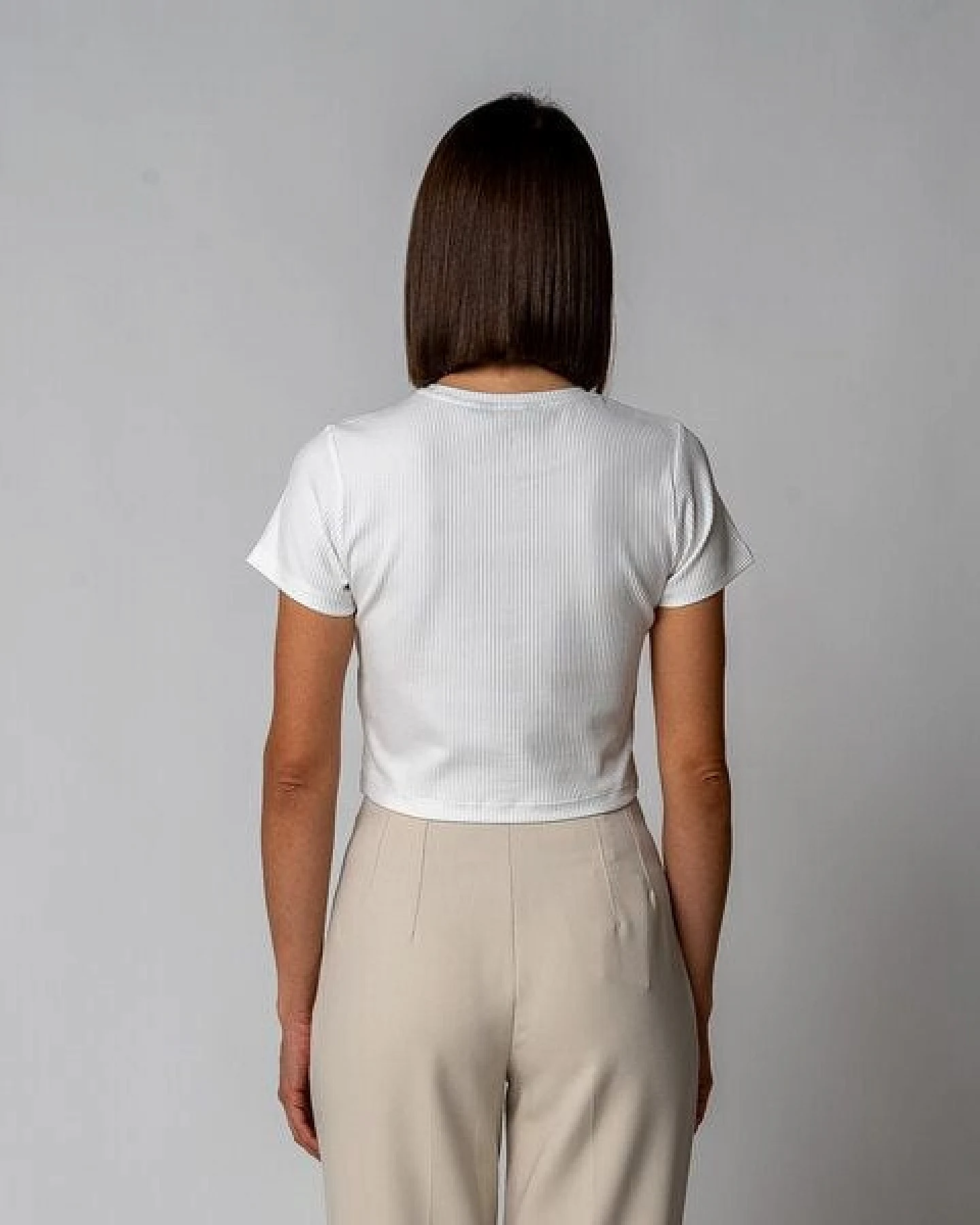 GORG Damen Geripptes Cropped T-Shirt aus Bio-Baumwolle & TENCEL Modal – Ansicht 4