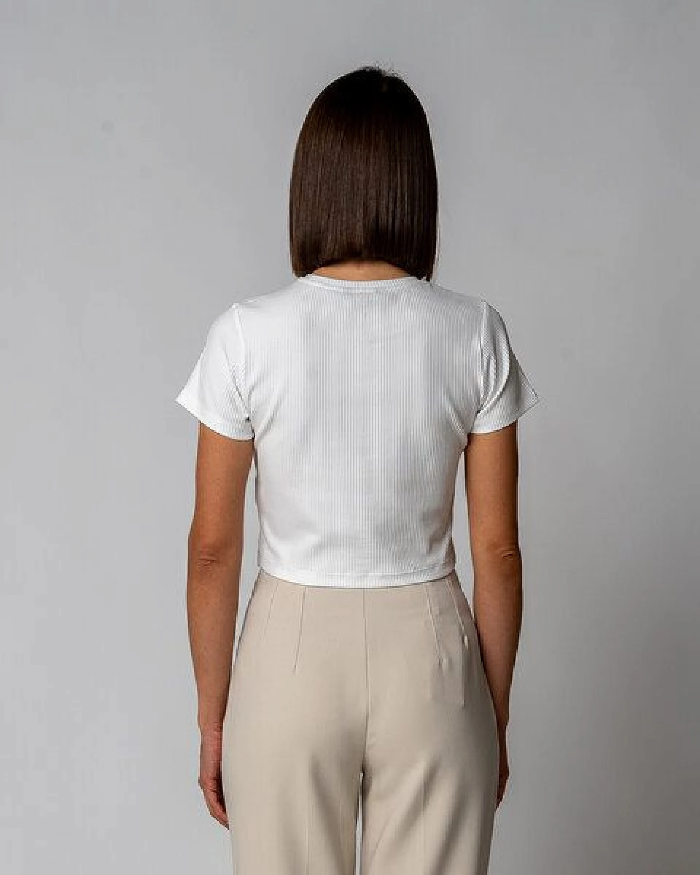 GORG Damen Geripptes Cropped T-Shirt aus Bio-Baumwolle & TENCEL Modal – Ansicht 4
